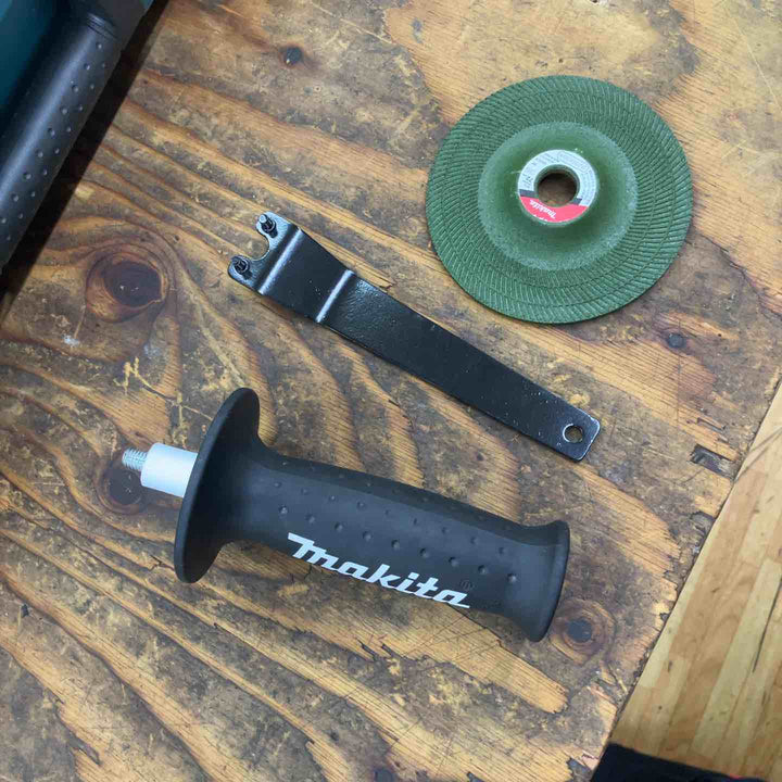 ★マキタ(makita) 100mmコードレスディスクグラインダ GA412DZ【柏店】