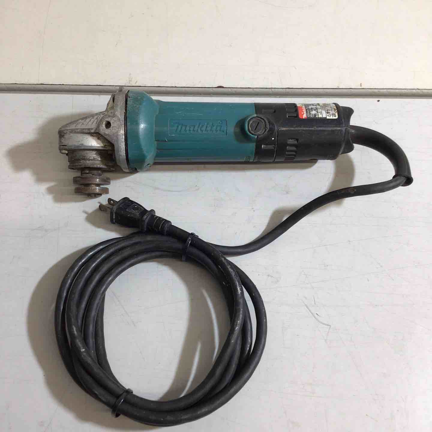 ☆マキタ(makita) 100mmディスクグラインダ 9533B【戸田店】 – アクト
