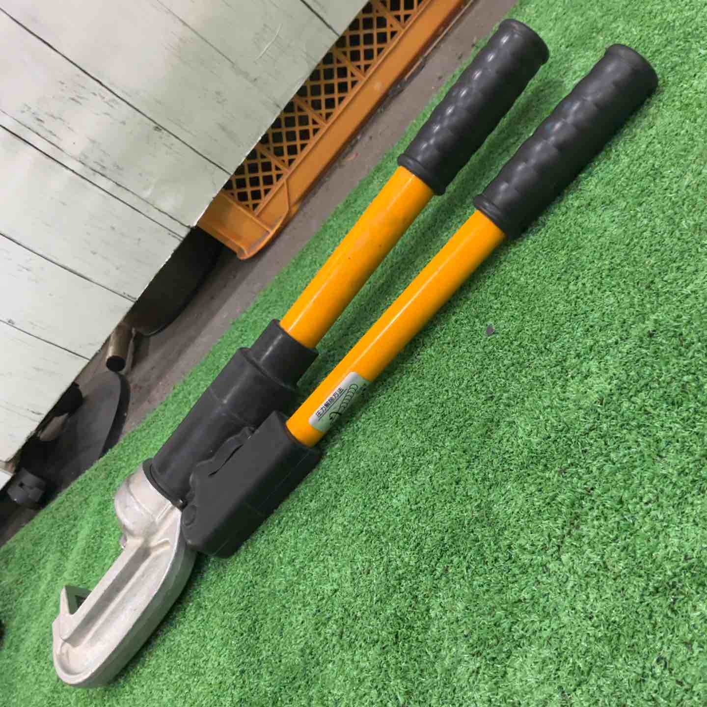 ◇泉精器(IZUMI) T型手動油圧式圧縮工具 EP-365【川口店】 – アクト