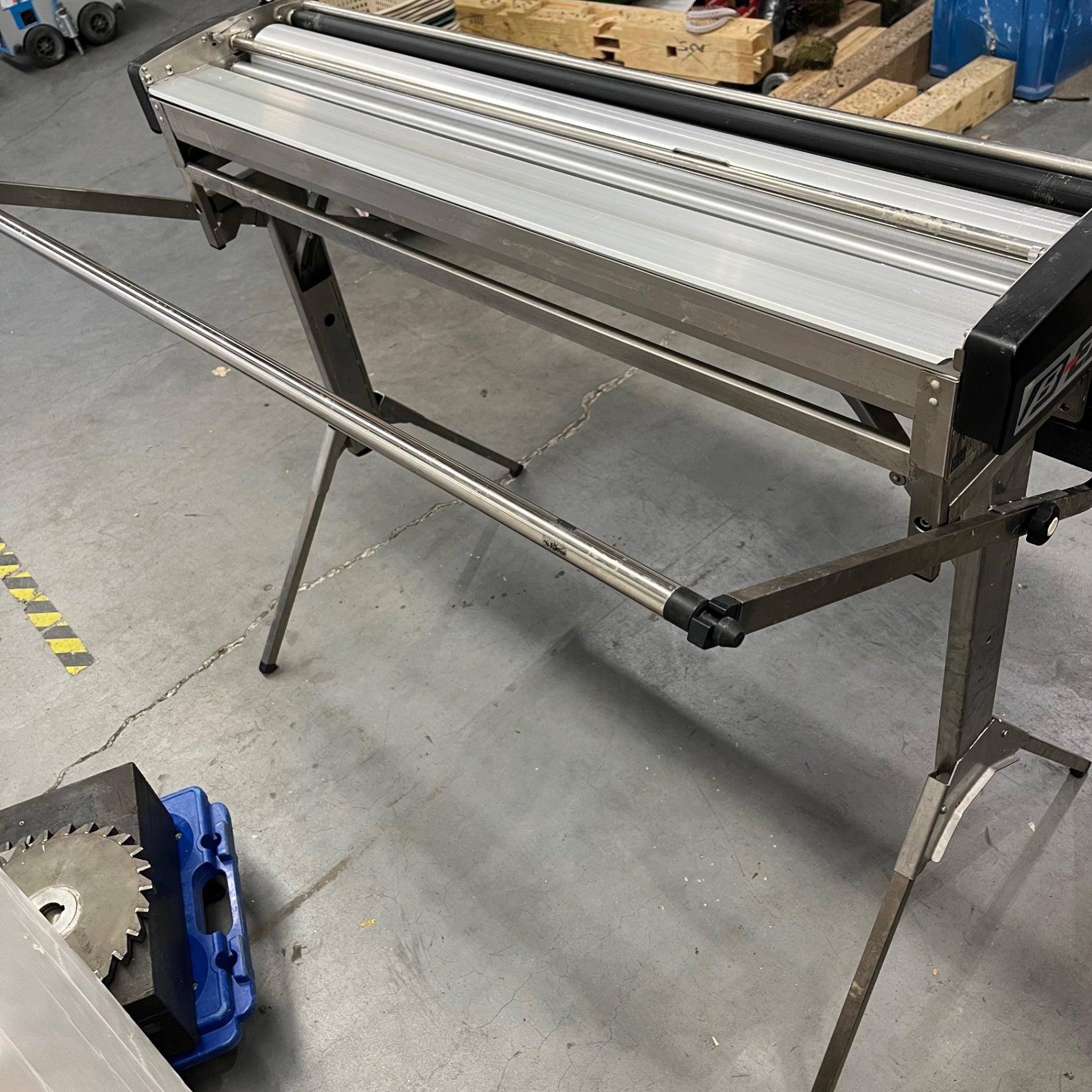 極東 手動 クロス糊付け機 β-EZ ベータイージー KLASS(極東産機) 糊付機