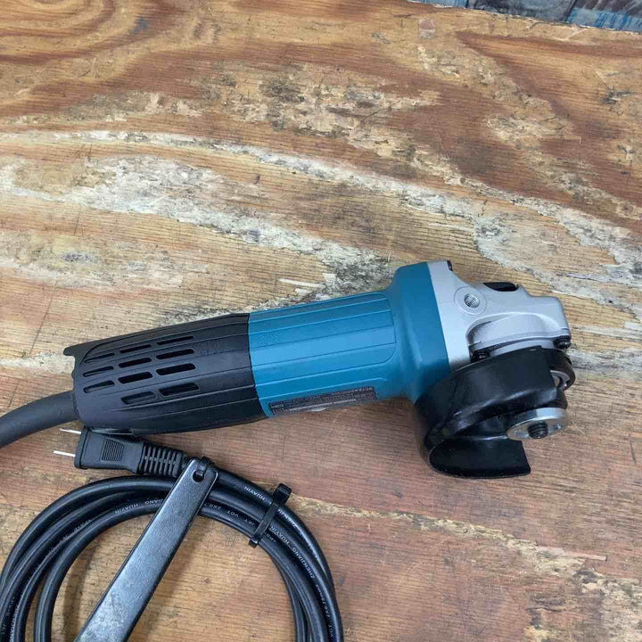 ☆マキタ(makita) 100mmディスクグラインダー GA4031【柏店】