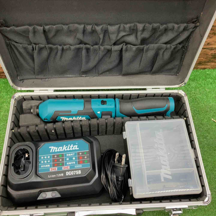 ★マキタ(makita) コードレスペンインパクトドライバー TD022DSHX【川越店】