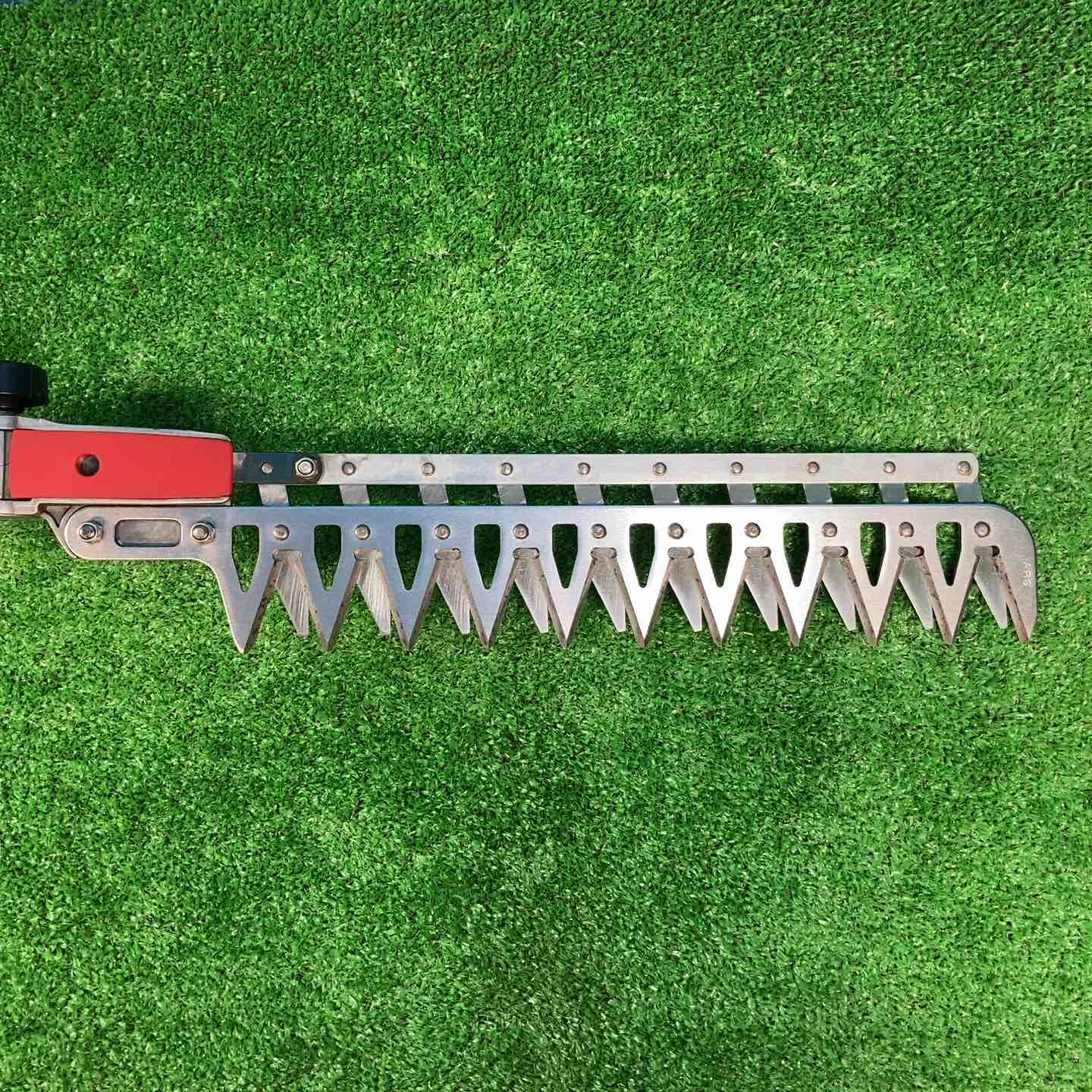 ARS DKR-0330T-BK　アルス電動バリカン　新品・未開封 Amazon | アルスコーポレーション アルス 生垣バリカン DKR-0330T-BK