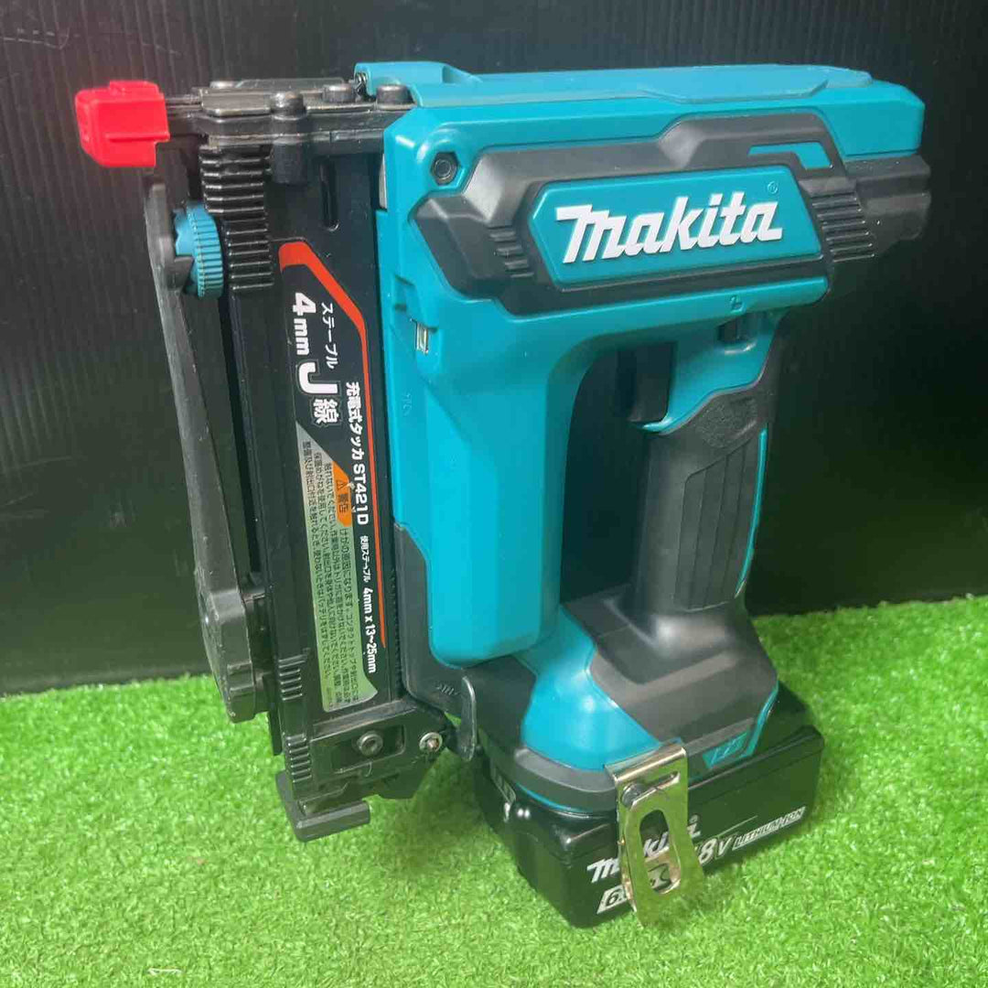 ★マキタ(makita) コードレスタッカ ST421DRG【岩槻店】