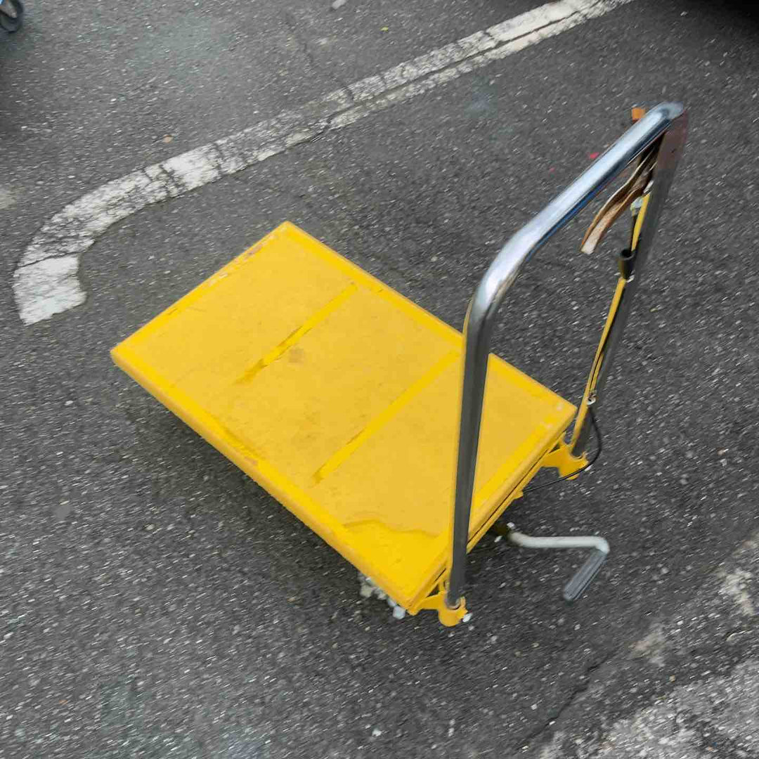【店頭受取り限定】メーカー・型式不明 油圧台車 150kg【岩槻店】