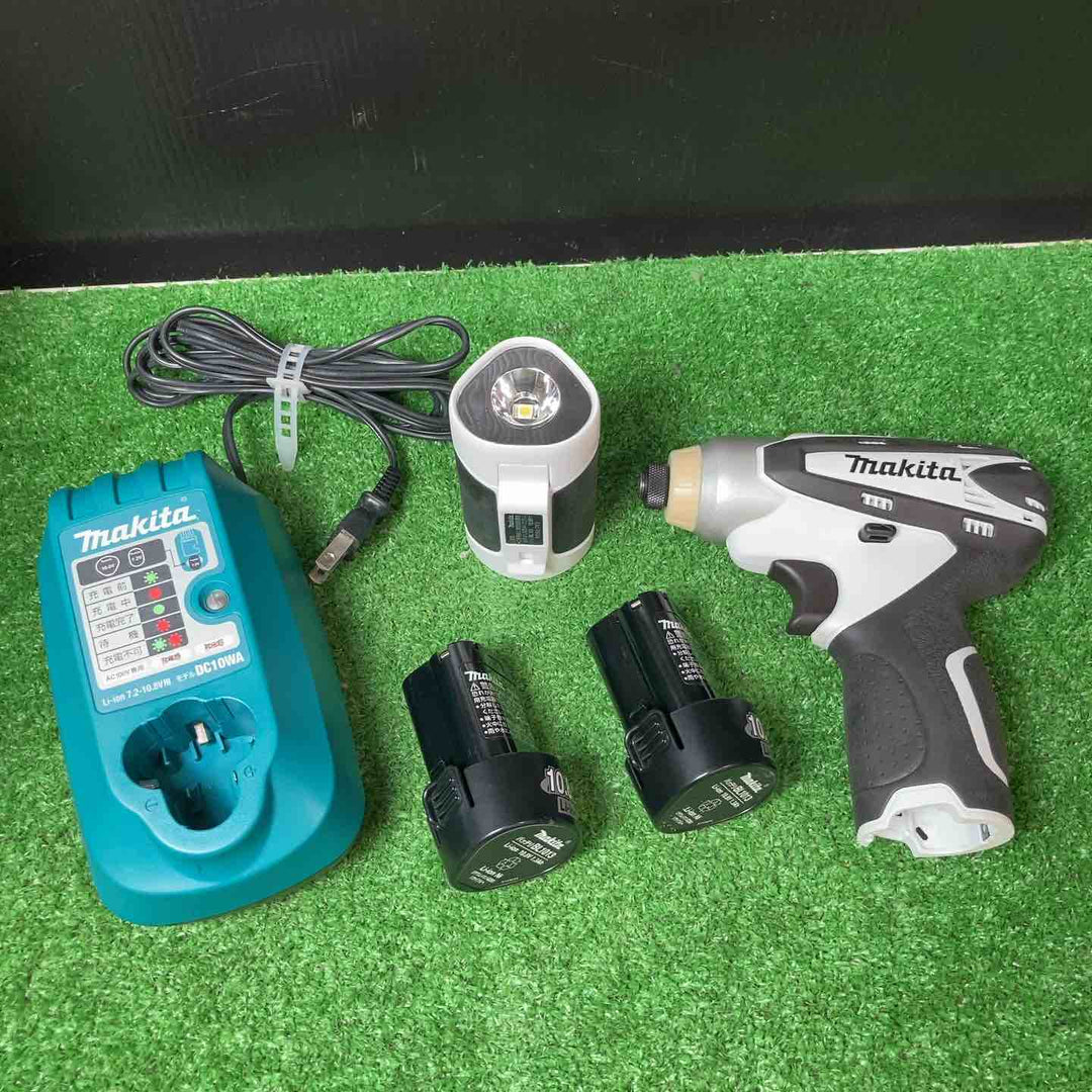 【美品】☆マキタ(makita) コードレスインパクトドライバ TD090DWXW インパクト・ライト・ビットセット【岩槻店】