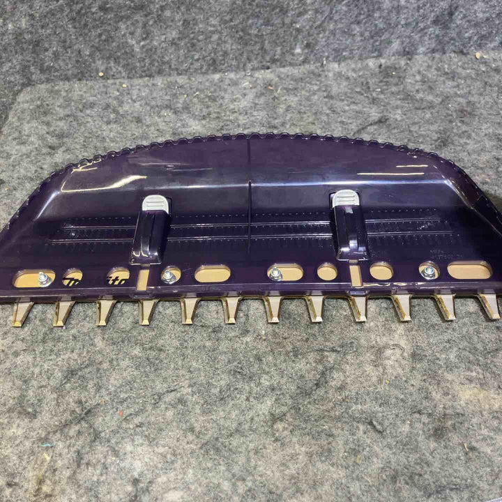 【美品】◇マキタ(Makita) 360ミリ充電式生垣バリカン 18V3Ah バッテリ・充電器付 MUH367DSF【桶川店】