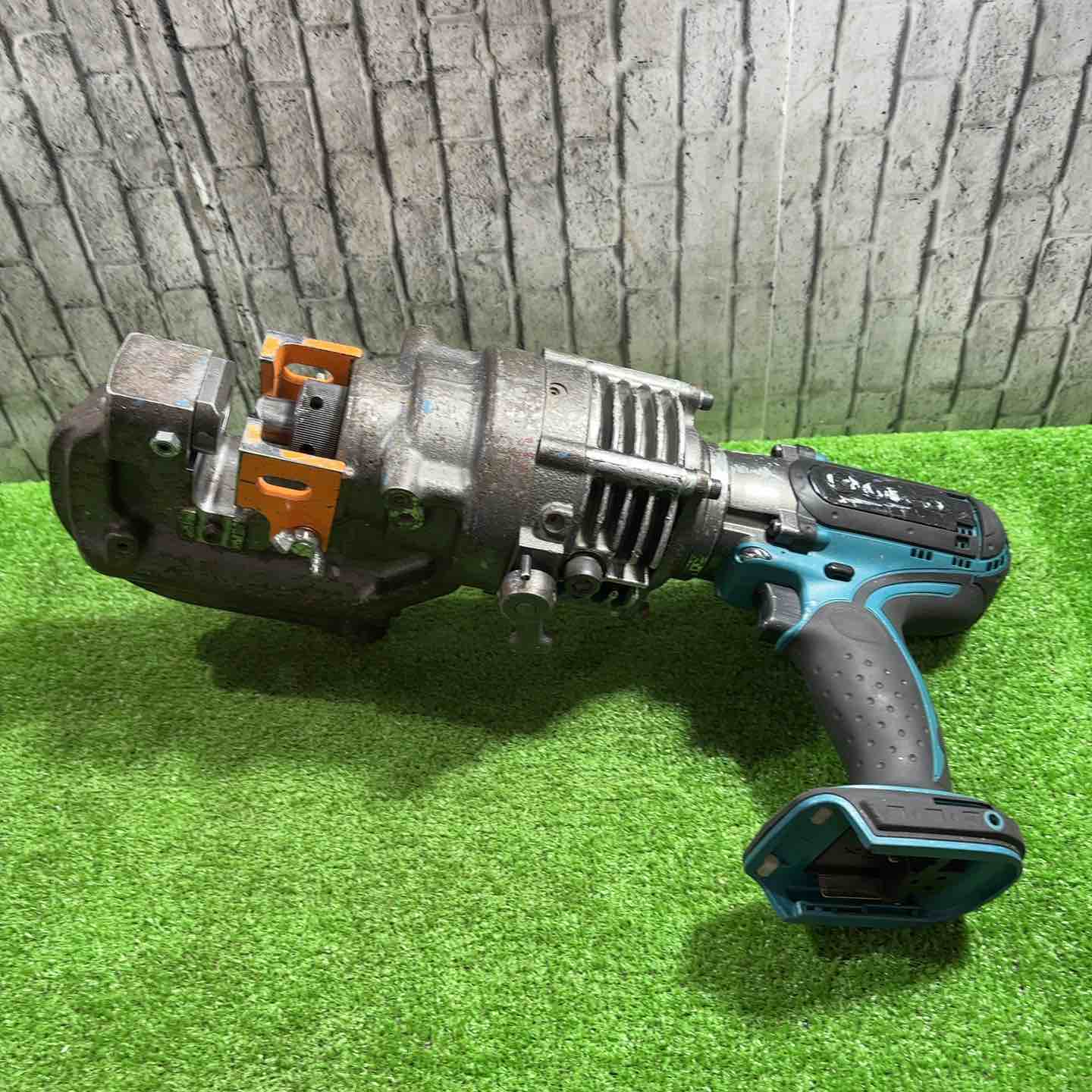 オグラ Ogura HPC-615DF 18V コードレスパンチャー【船橋馬込店】【店頭取引限定】【中古】ITNB3XSBOT3M HPC-615DF コードレスパンチャー 1台 オグラ 【通販モノタロウ】