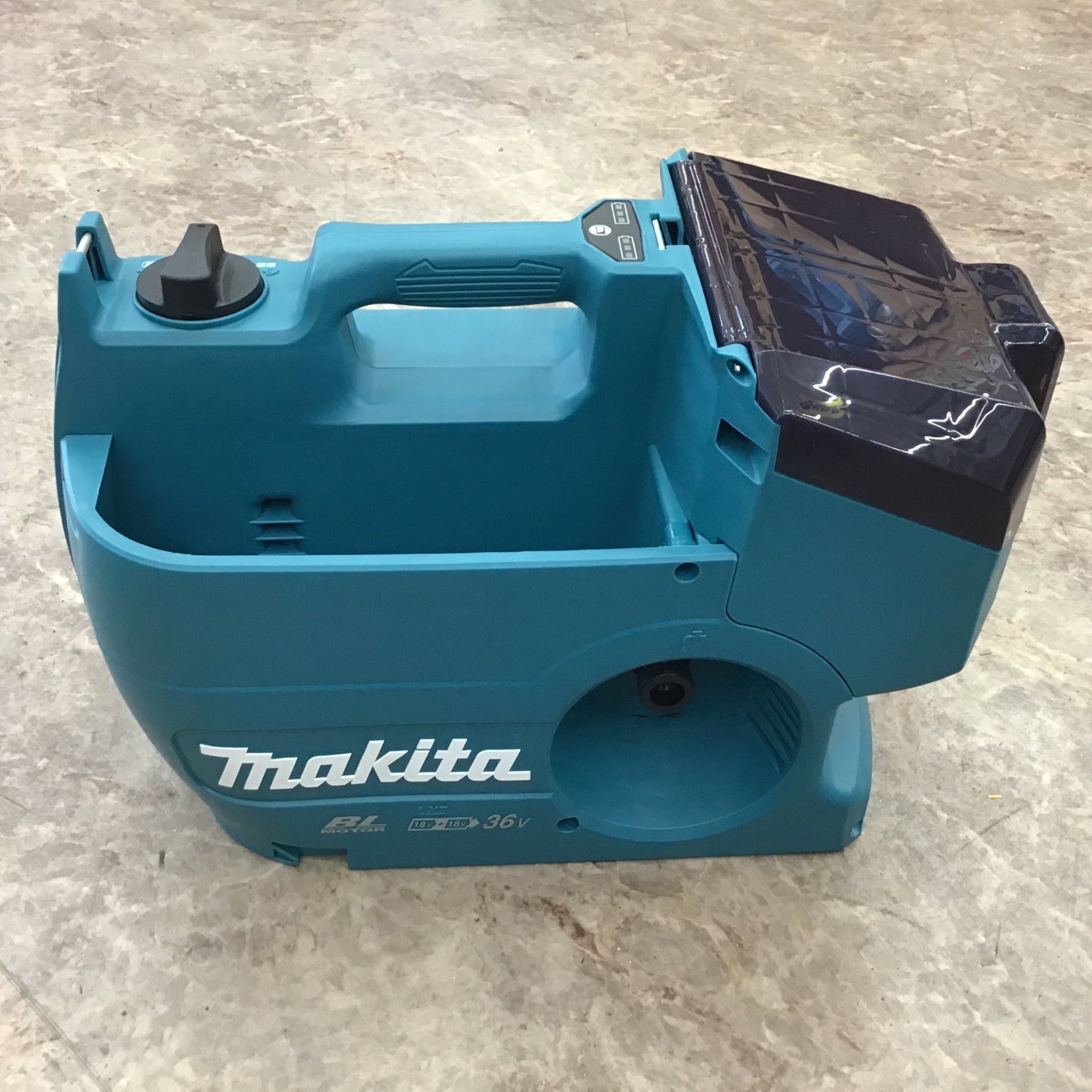 ☆マキタ(makita) コードレス高圧洗浄機 MHW080DPG2【所沢店