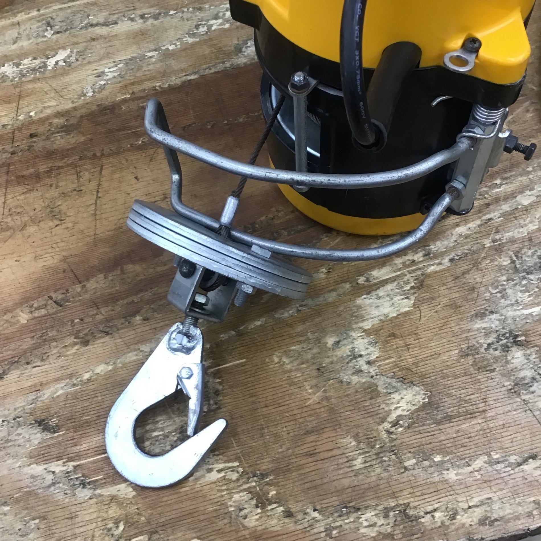 RYOBIウインチ ☆リョービ(RYOBI) ウインチ(4mm×15m付) WI-62 ウィンチ用雨カバー付属