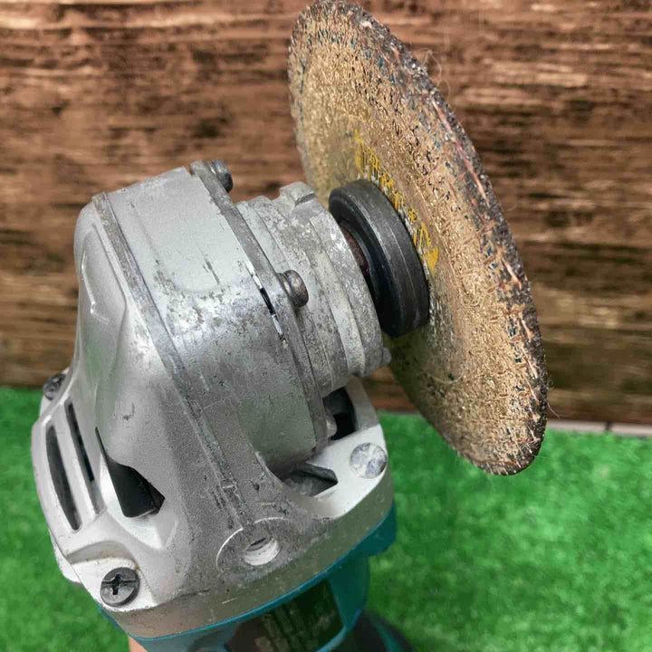 ☆マキタ(makita) 100mmコードレスディスクグラインダ GA404DZN (GA404DN)【川越店】