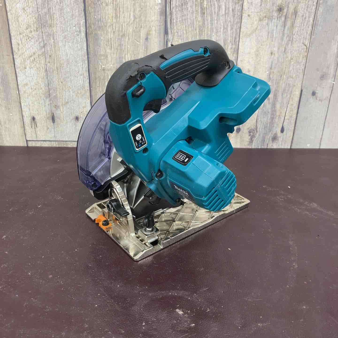 【中古品】 マキタ(makita) 18V コードレス防じん丸のこ KS513DZ 本体のみ 【東大和店】 中古品】マキタ(makita) コードレス防じん丸のこ KS513DZ【東大和店