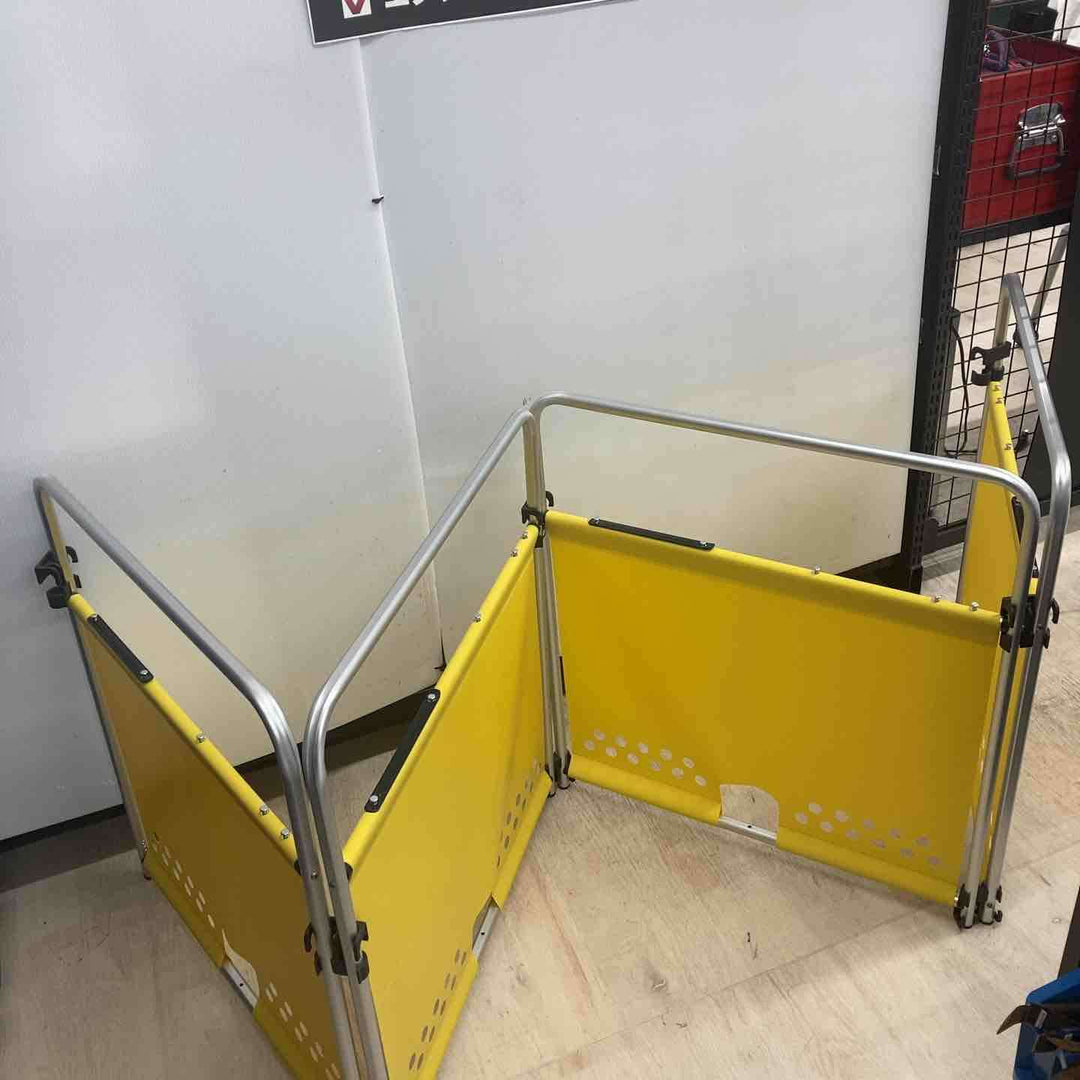 メーカー不明 安全柵 フェンス ANTB-4？【川越店】