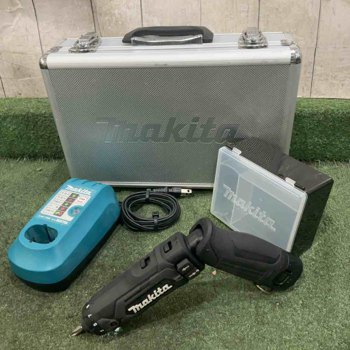 ★マキタ(makita) コードレスドリルドライバー DF012DSHX 7.2V 動作確認済【川口店】