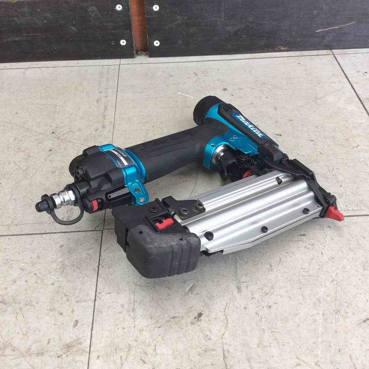 【中古品】 マキタ/makita 高圧ピンネイラ AF502HPM 【鴻巣店】