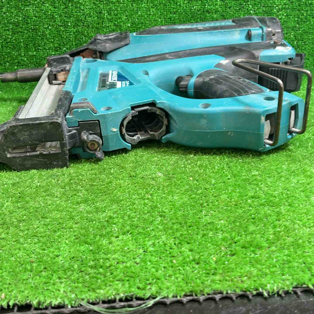 【現状品】 マキタ (makita) コードレスコンクリート用ガスピン打ち機 GN420C 【藤沢店】