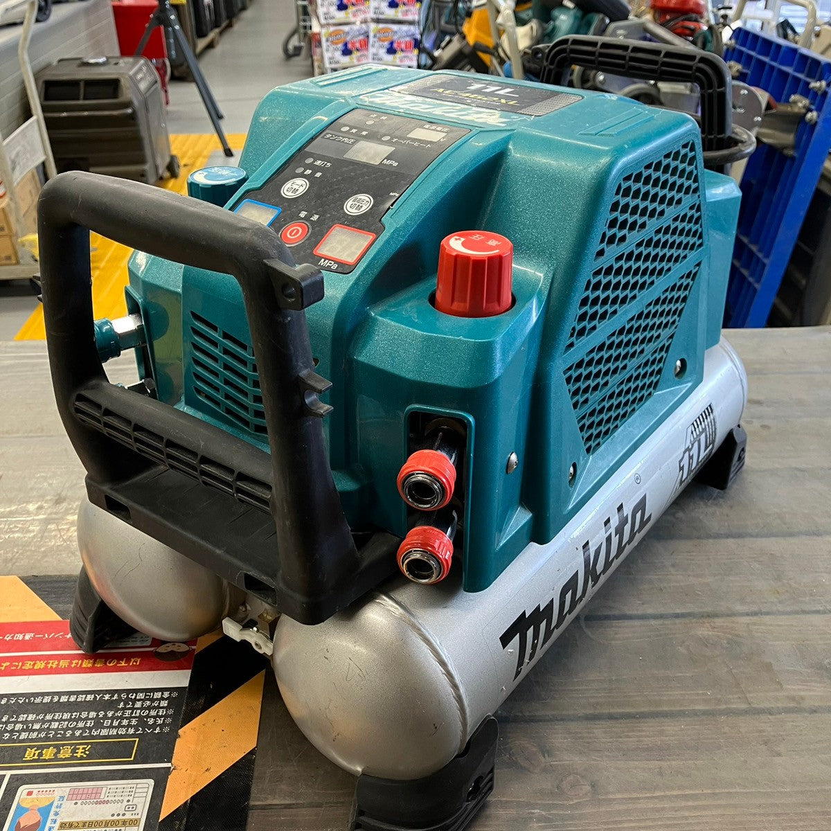 マキタ makita 常圧高圧 エアコンプレッサー AC462XL 【戸田店