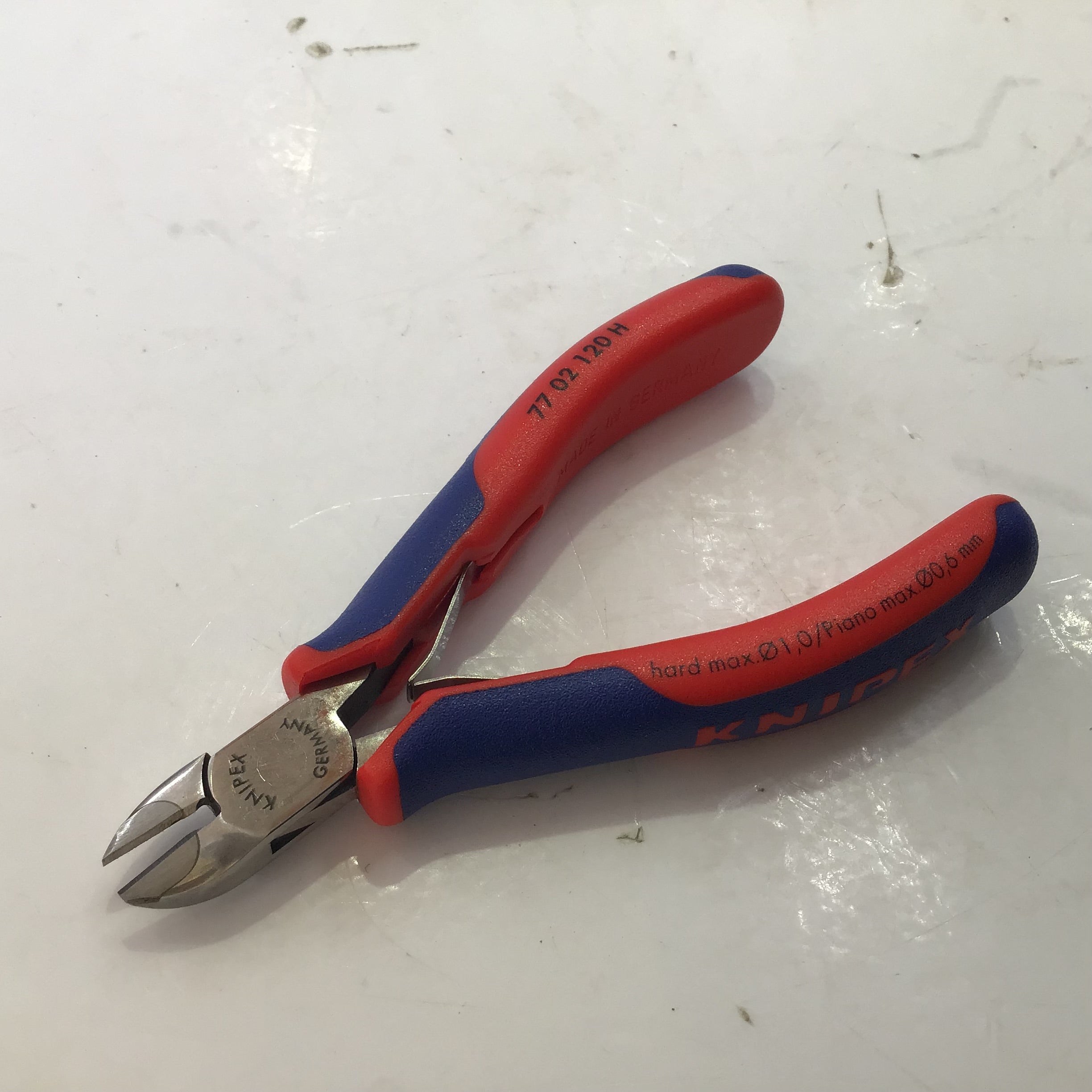 ▽クニペックス(KNIPEX) 超硬刃エレクトロニクスニッパー 7702-120H