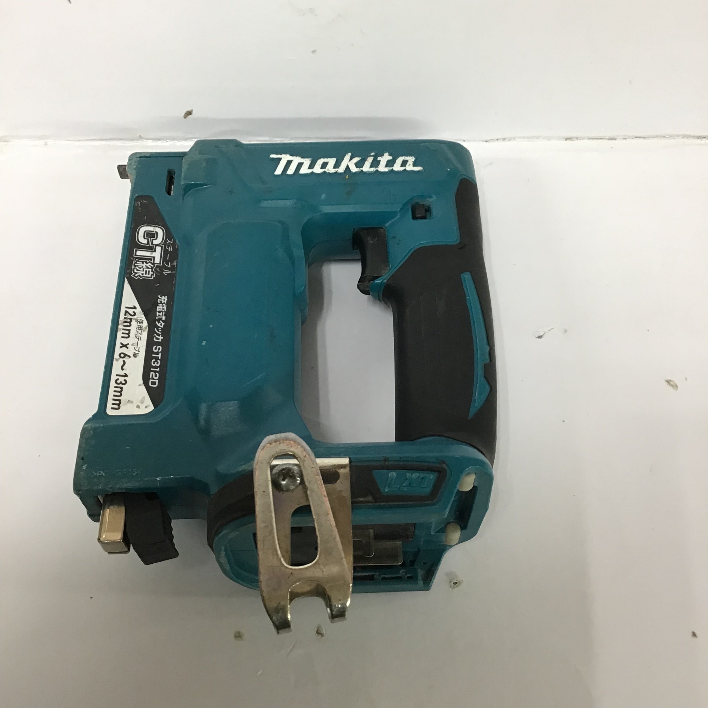 マキタ(Makita) 充電式タッカ(CT線) ST312DZK - 工具/メンテナンス