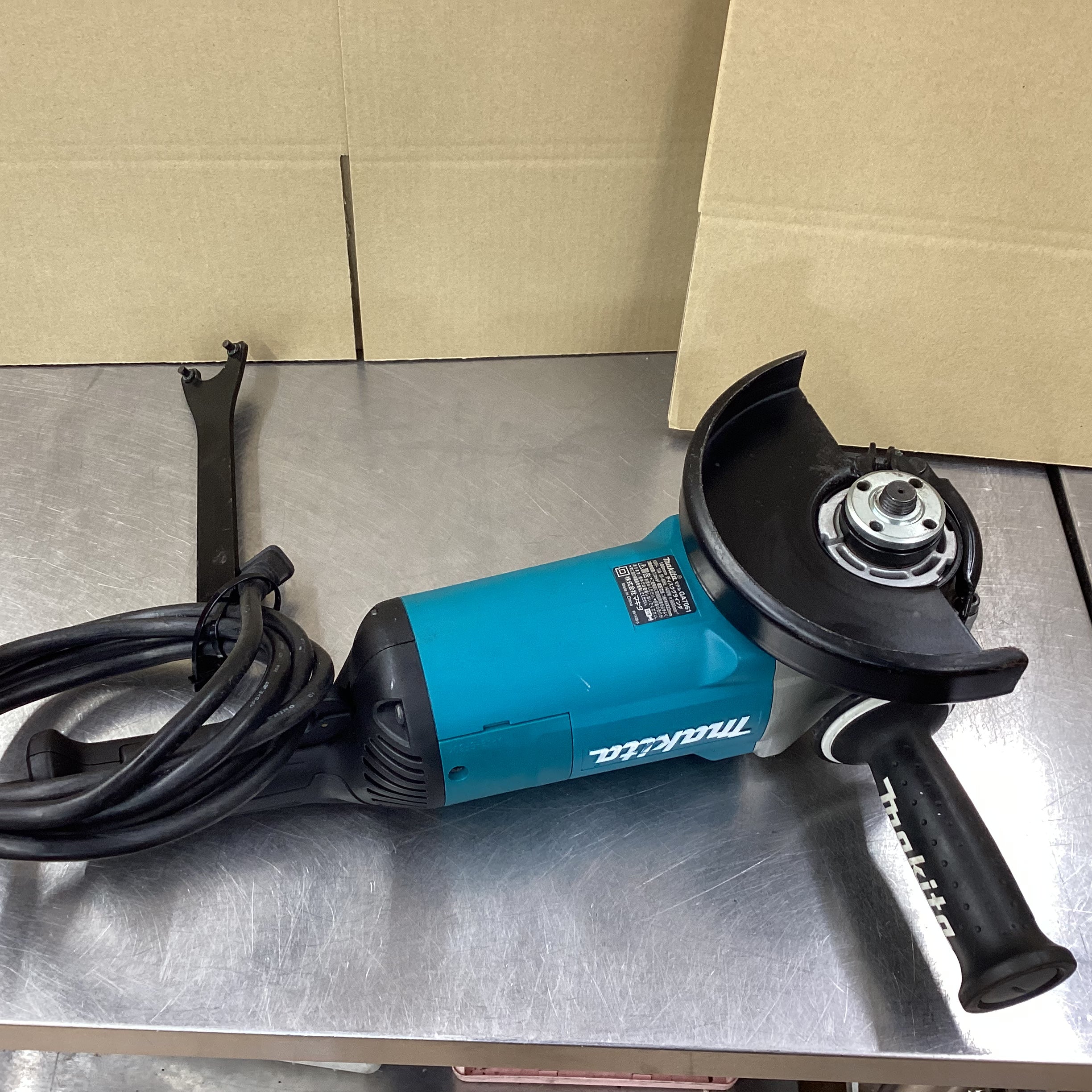 マキタ(makita) 180mmディスクグラインダー GA7061 【東大和店