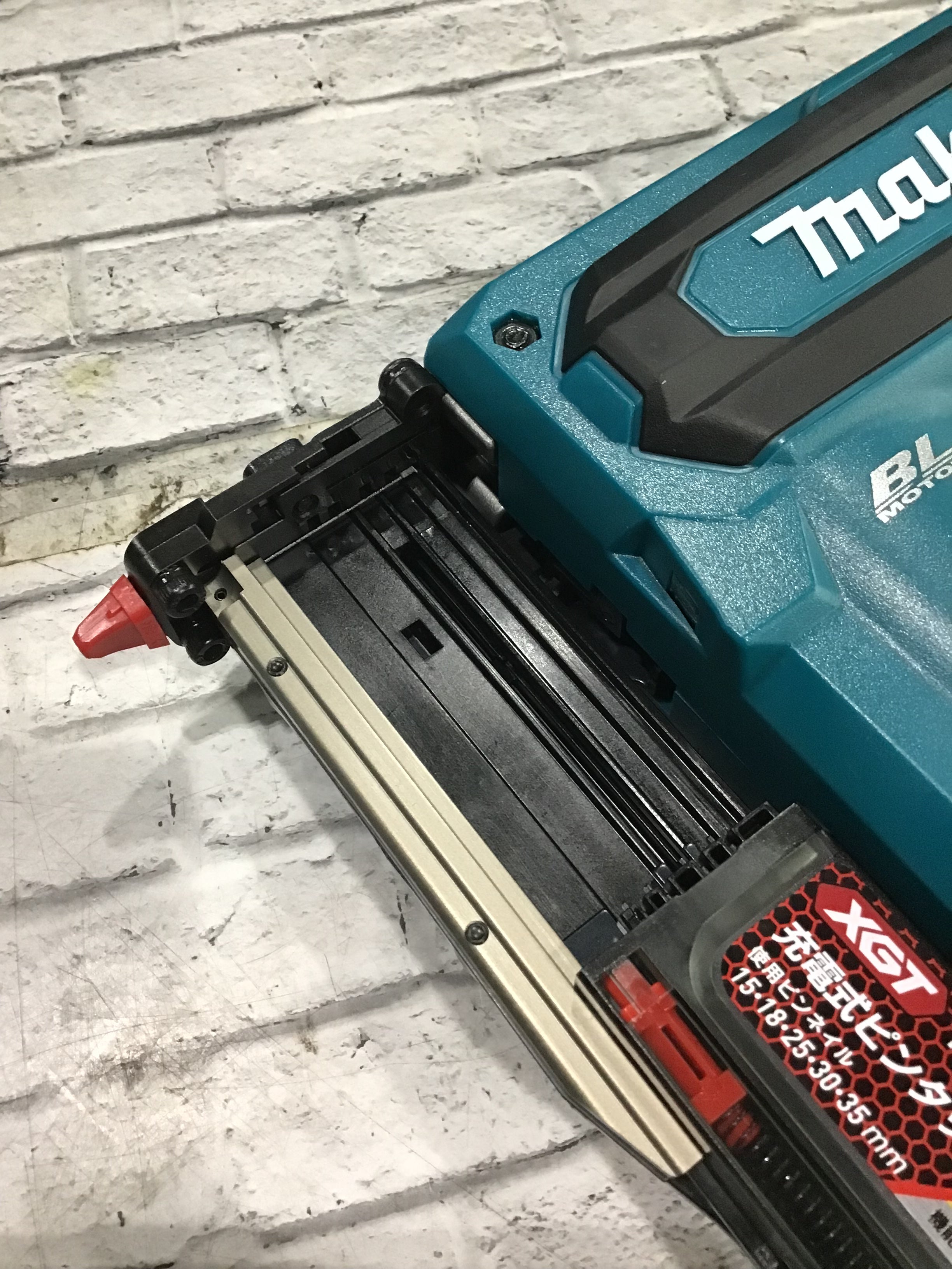 ☆マキタ(makita) 35mmコードレスピンネイラ PT001GRDX【川口店