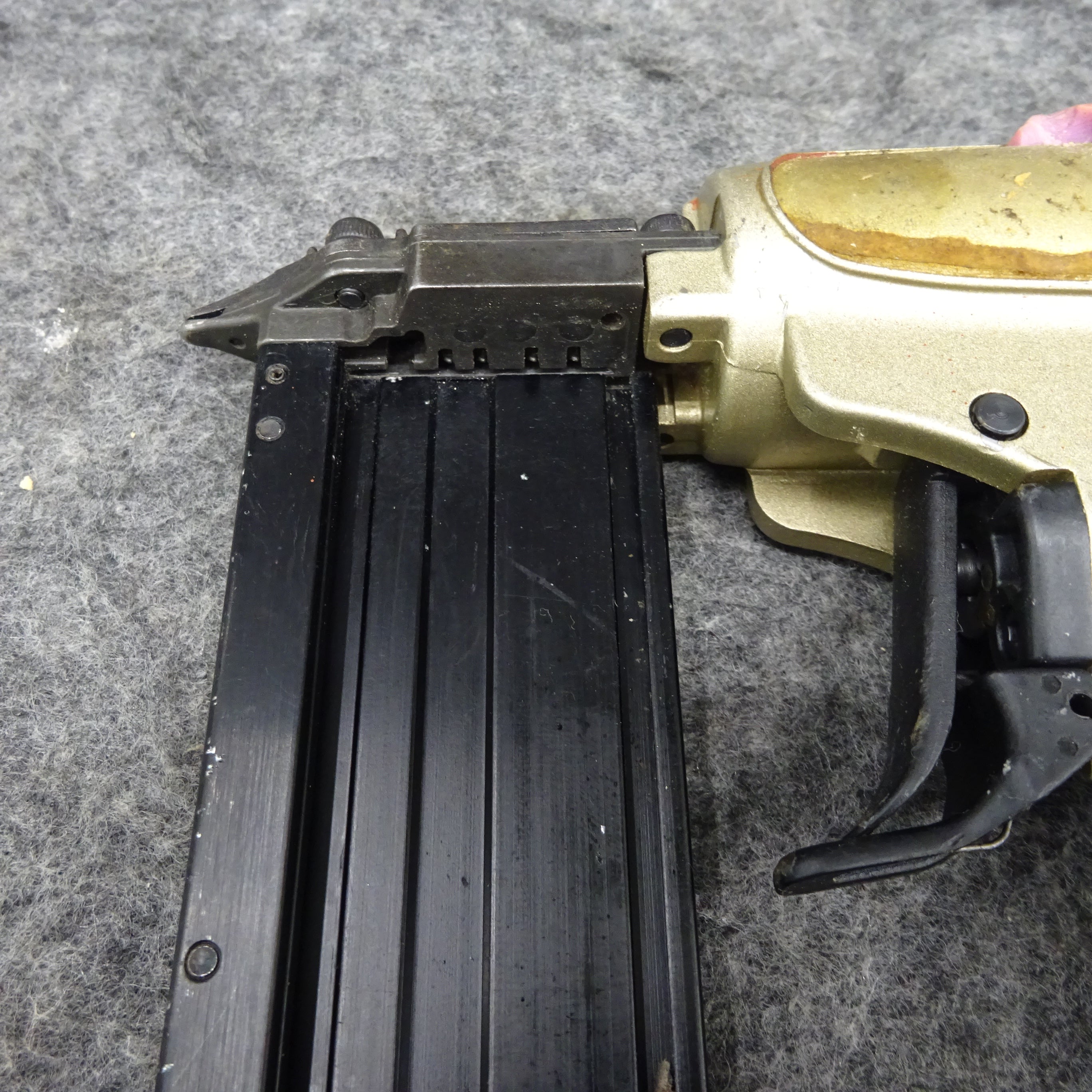 ☆ハイコーキ(HIKOKI ※旧:日立工機) 常圧ピンネイラ NP35A【桶川店