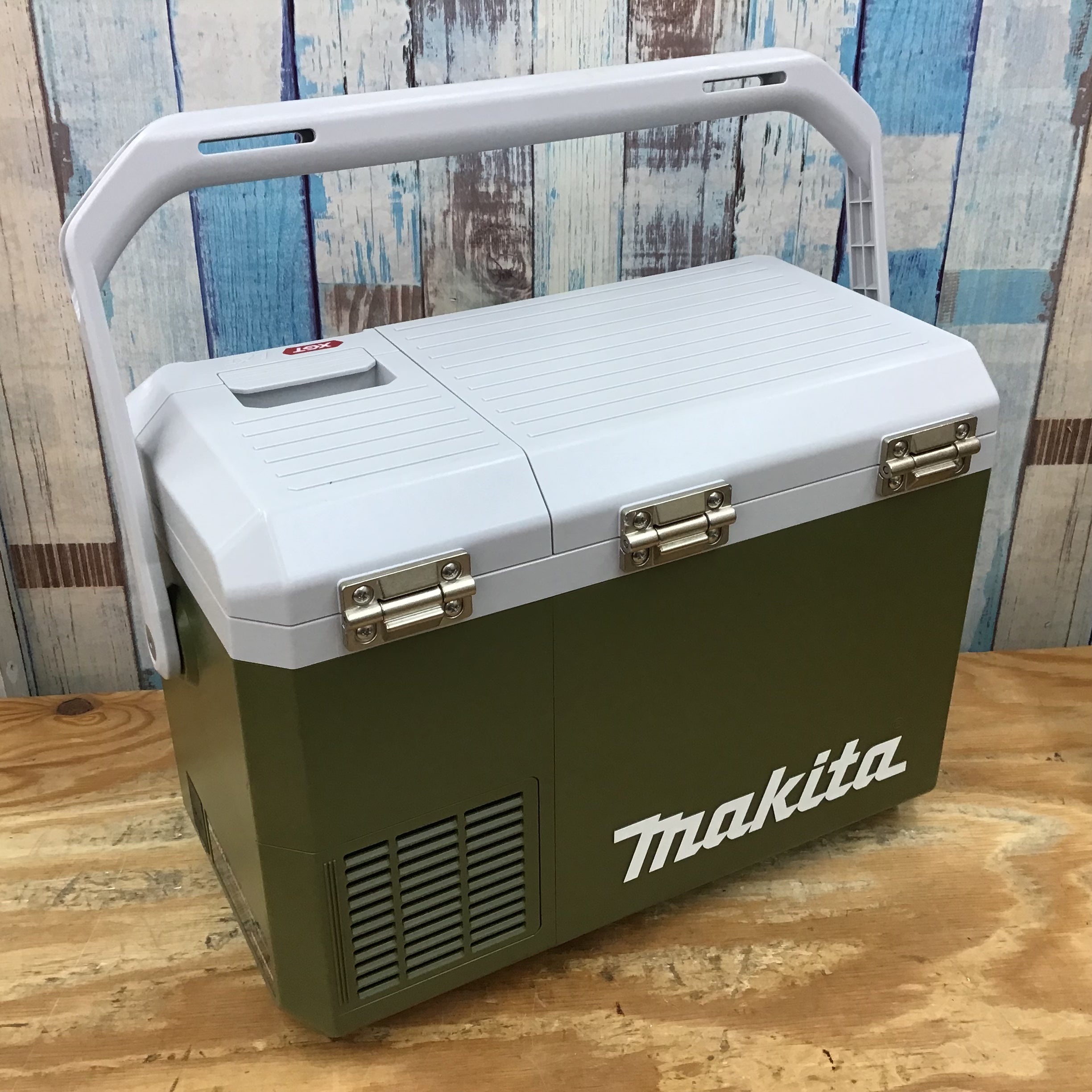 人気激安 マキタ makita 冷温庫 CW003GZO developpementinformatique.fr