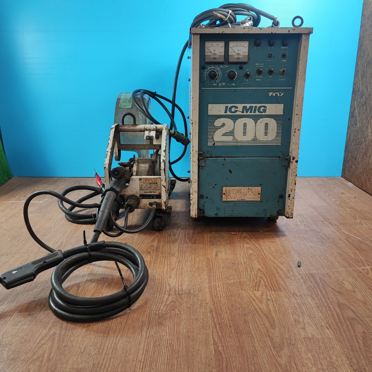 ダイヘン 半自動溶接機 DM350(S-2) - 工具/メンテナンス