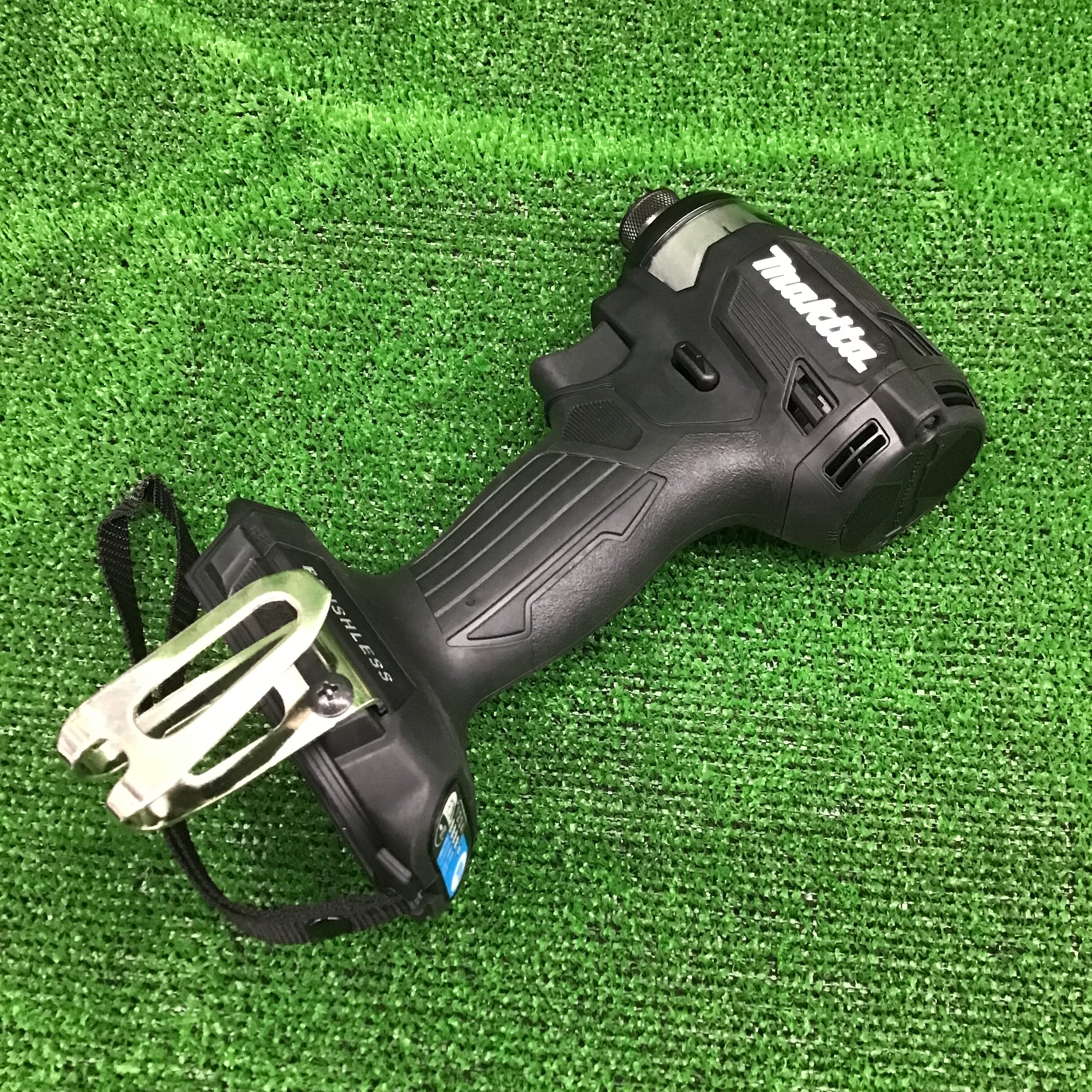 未使用品】マキタ/makita コードレスインパクトドライバー TD173DZB