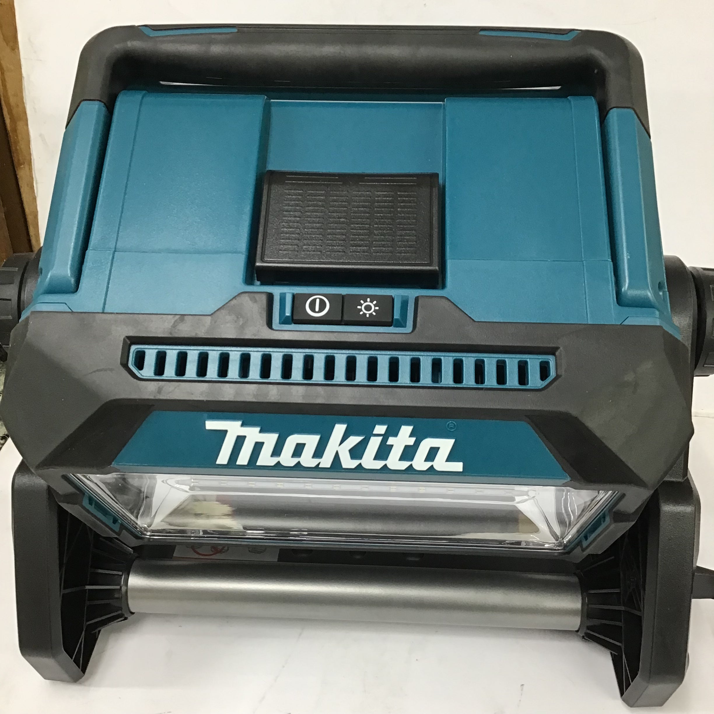 ☆マキタ(makita) コードレススタンドライト ML008G【町田店