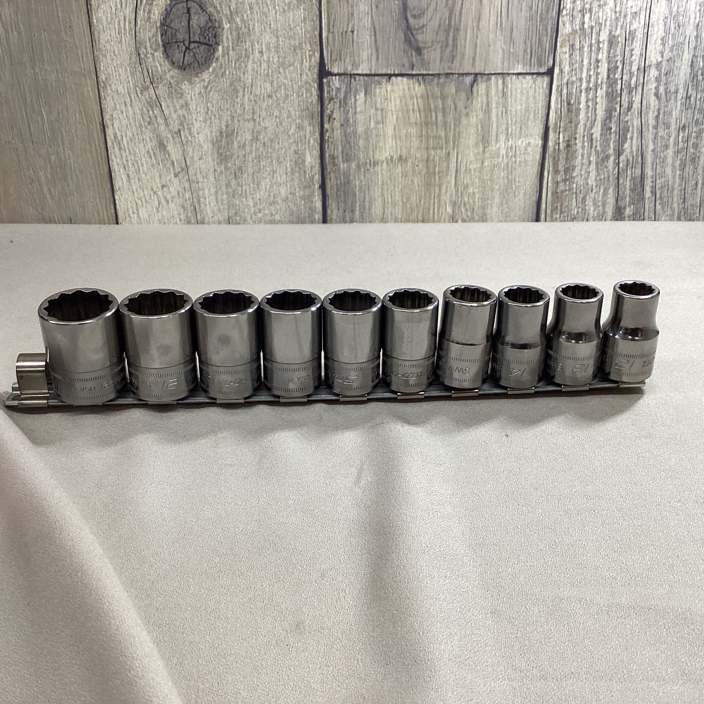 Snap-on socket set