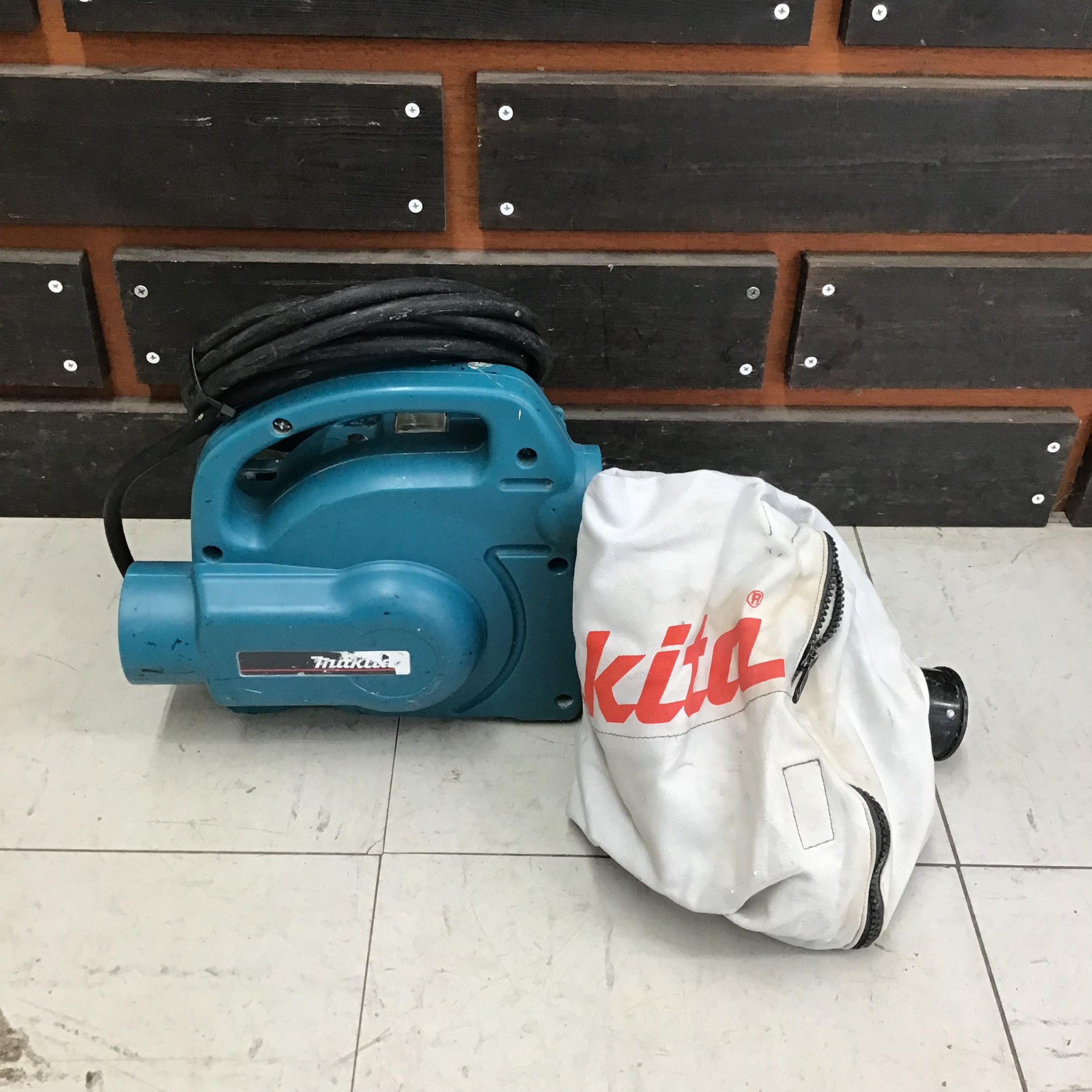 ▽マキタ/makita 集じん機 450【鴻巣店】 | アクトツールオンライン