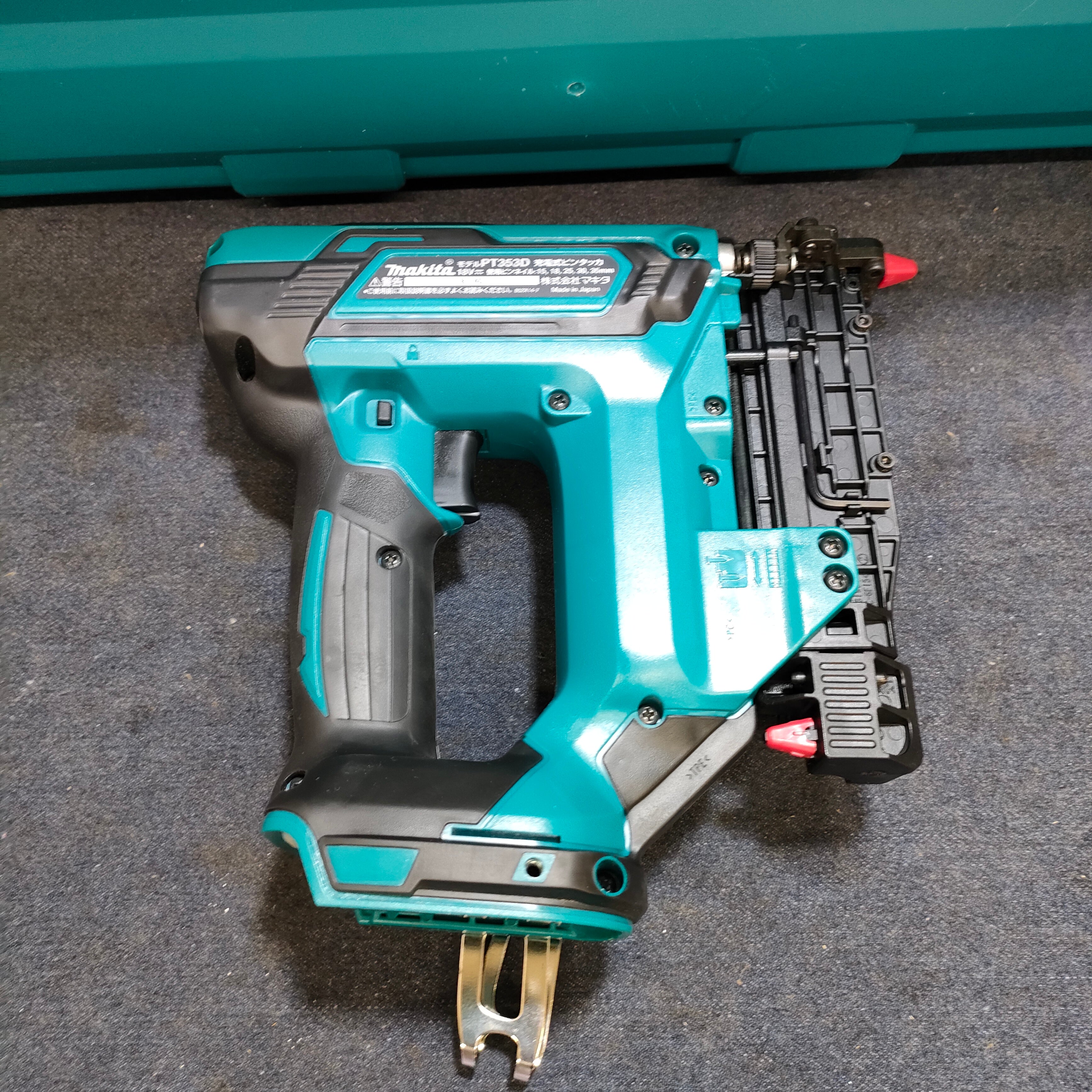 ☆日本の職人技☆ 【中古品】☆マキタ(makita) 本体のみ PT353DZK