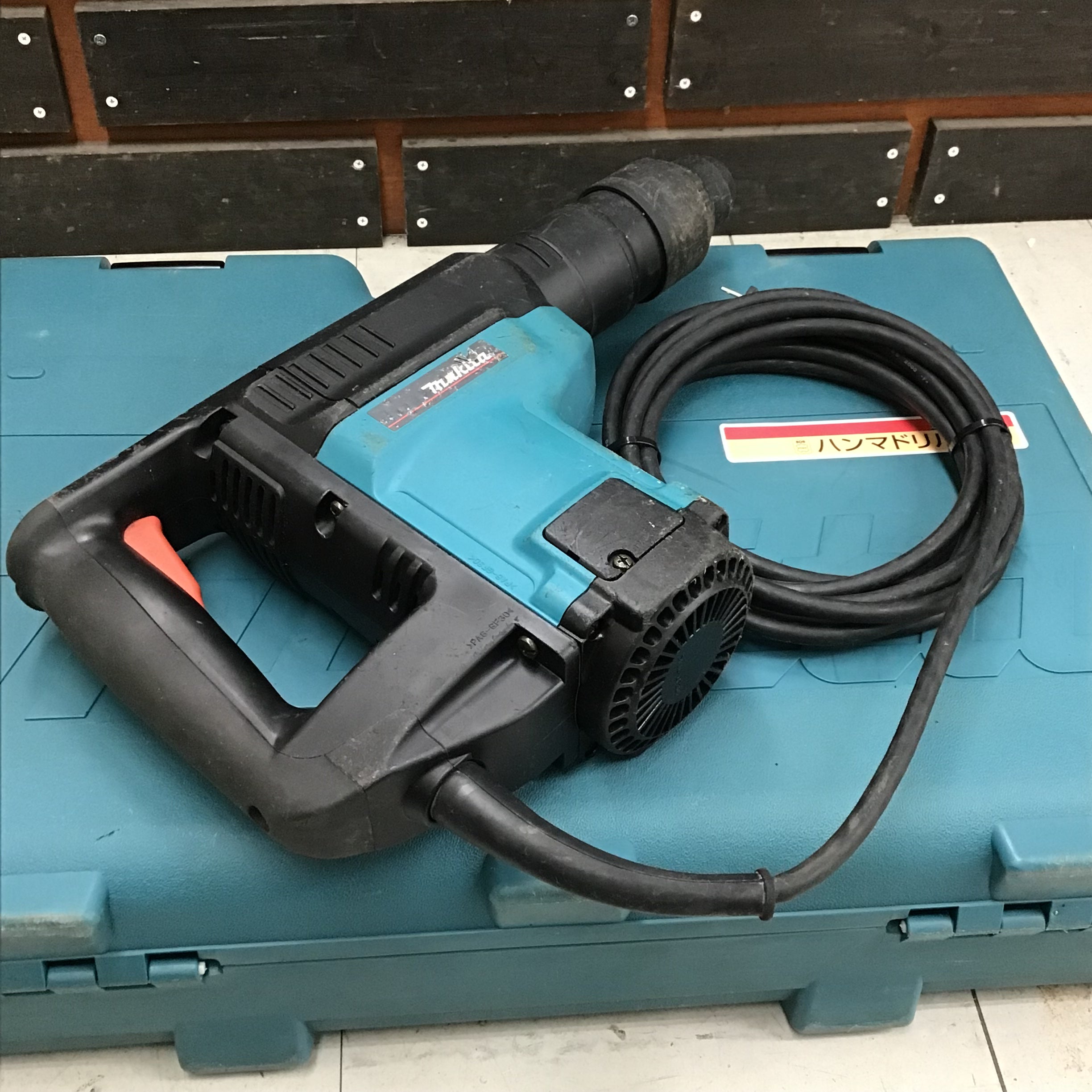 品】〇マキタ(makita) ハンマドリル HR4000C-