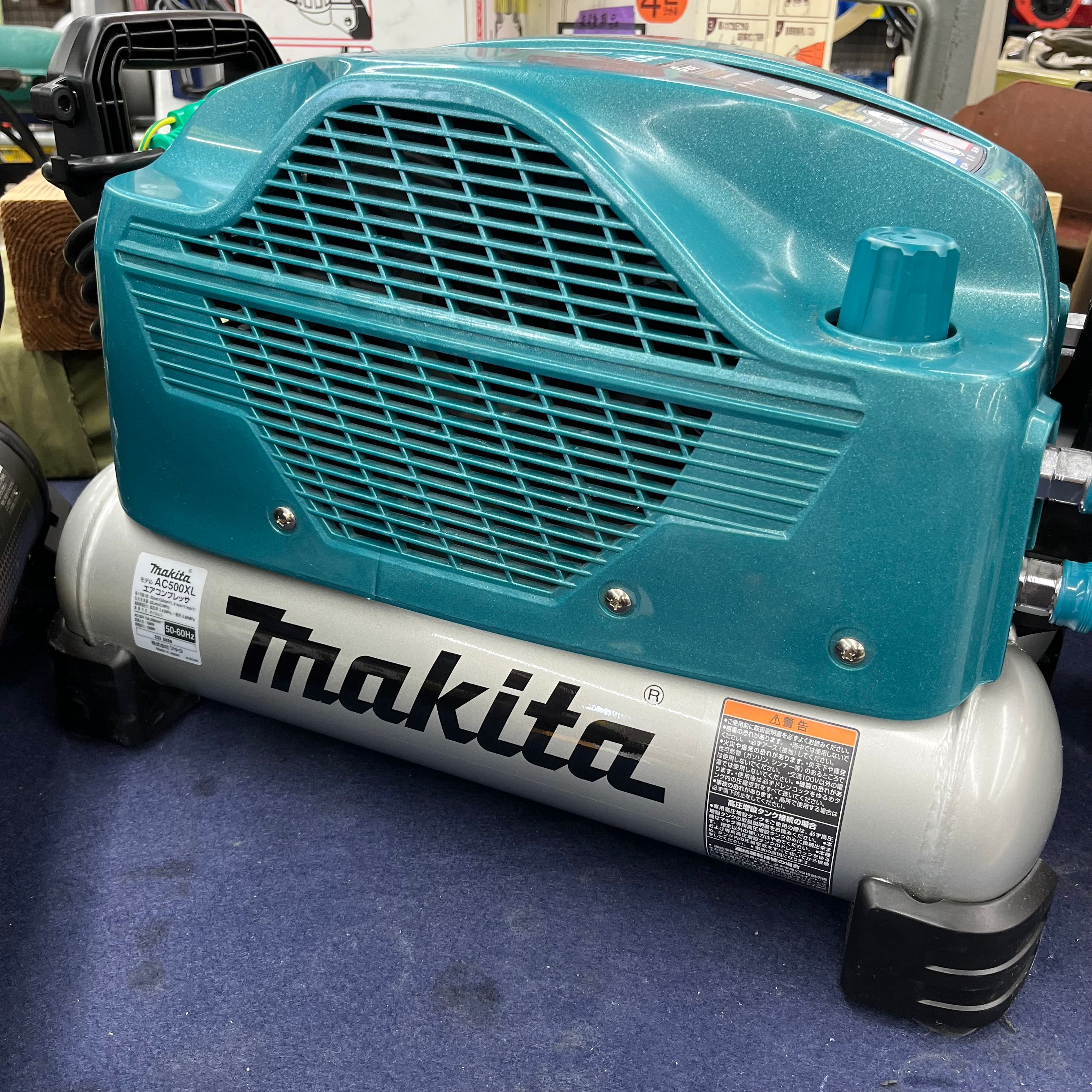 マキタ(makita) 常圧(一般圧)2口 高圧2口 エアコンプレッサー AC500XL