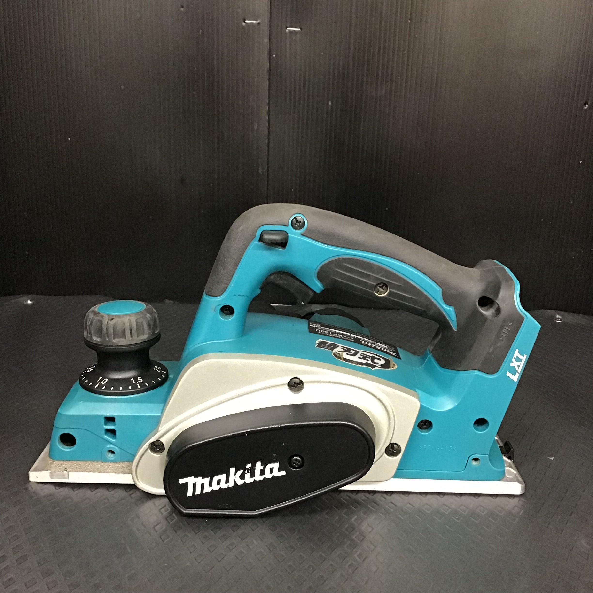 ☆マキタ(makita) コードレスカンナ KP180DZ 【鴻巣店】 | アクト