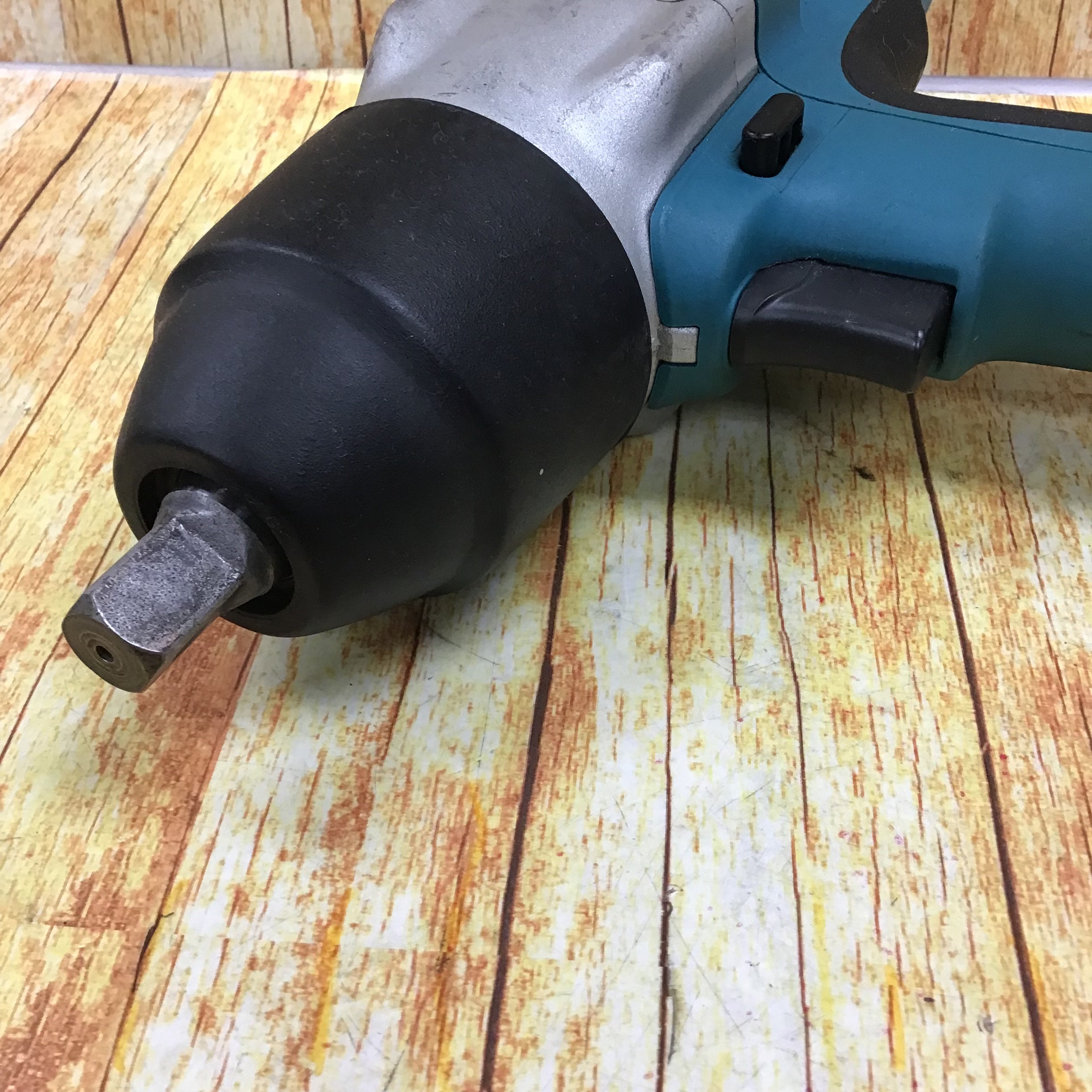 在庫正規店 makita インパクトレンチ TW0250 Q4MBf-m53567205054 fdc