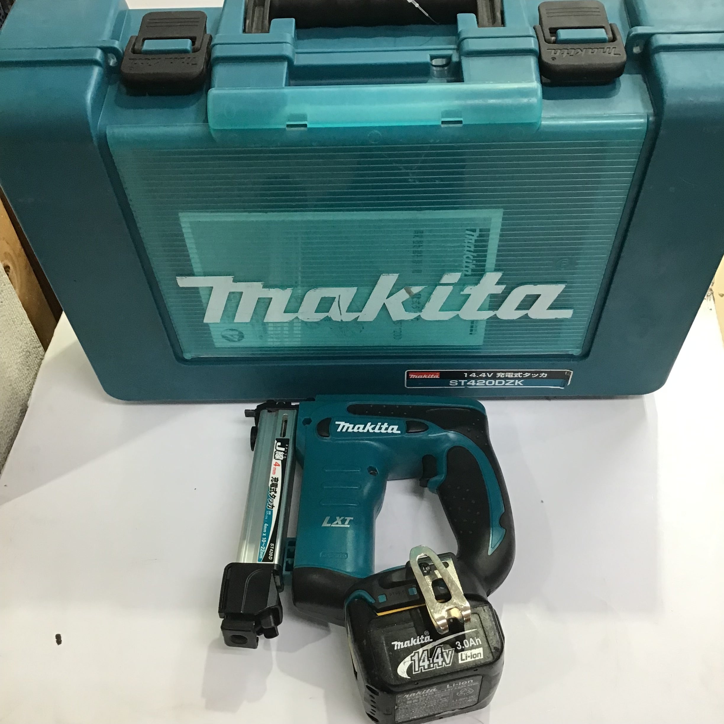 ☆マキタ(makita) コードレスタッカ ST420DZK【町田店】 | アクト