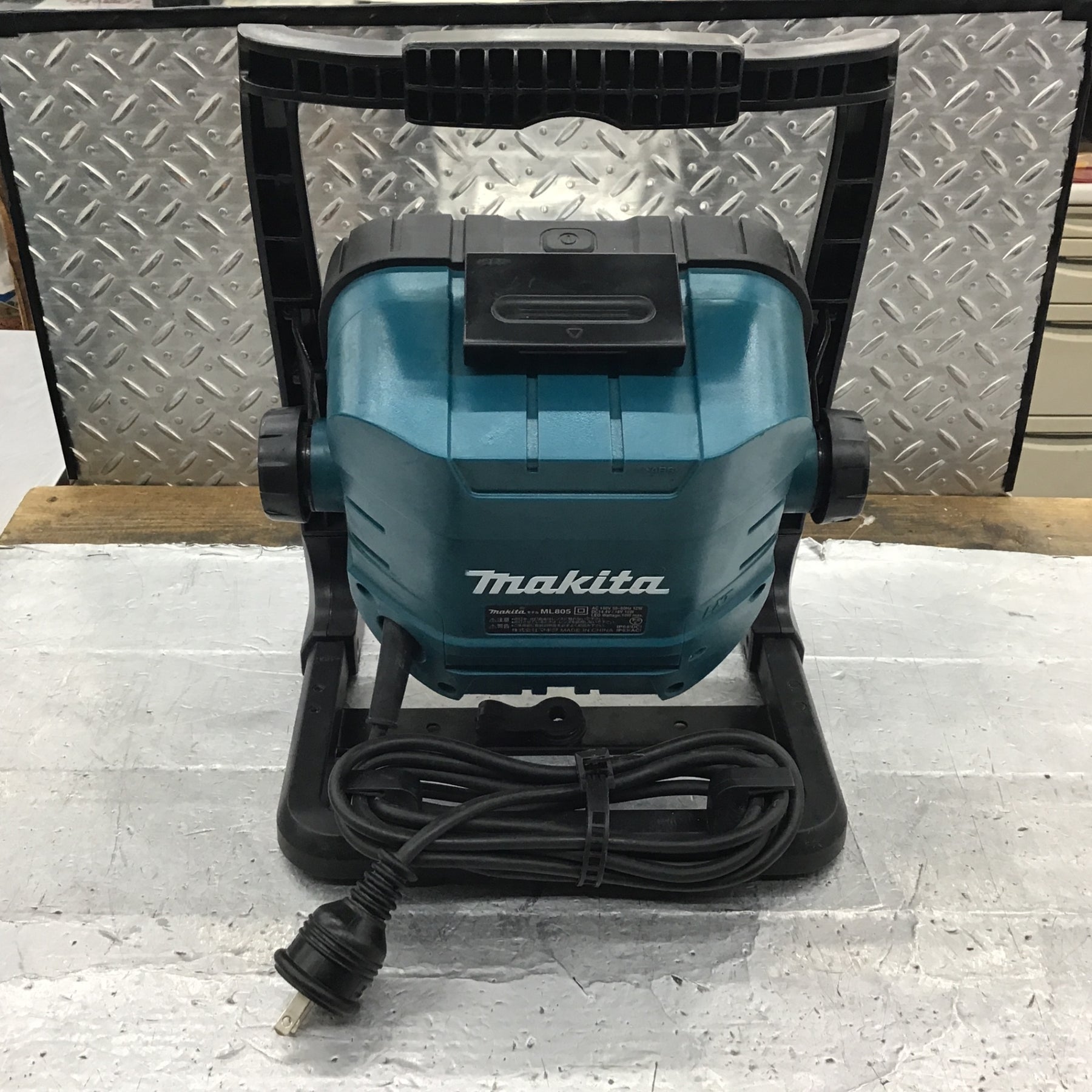 ☆マキタ(makita) コードレスLEDスタンドライト ML805【所沢店 