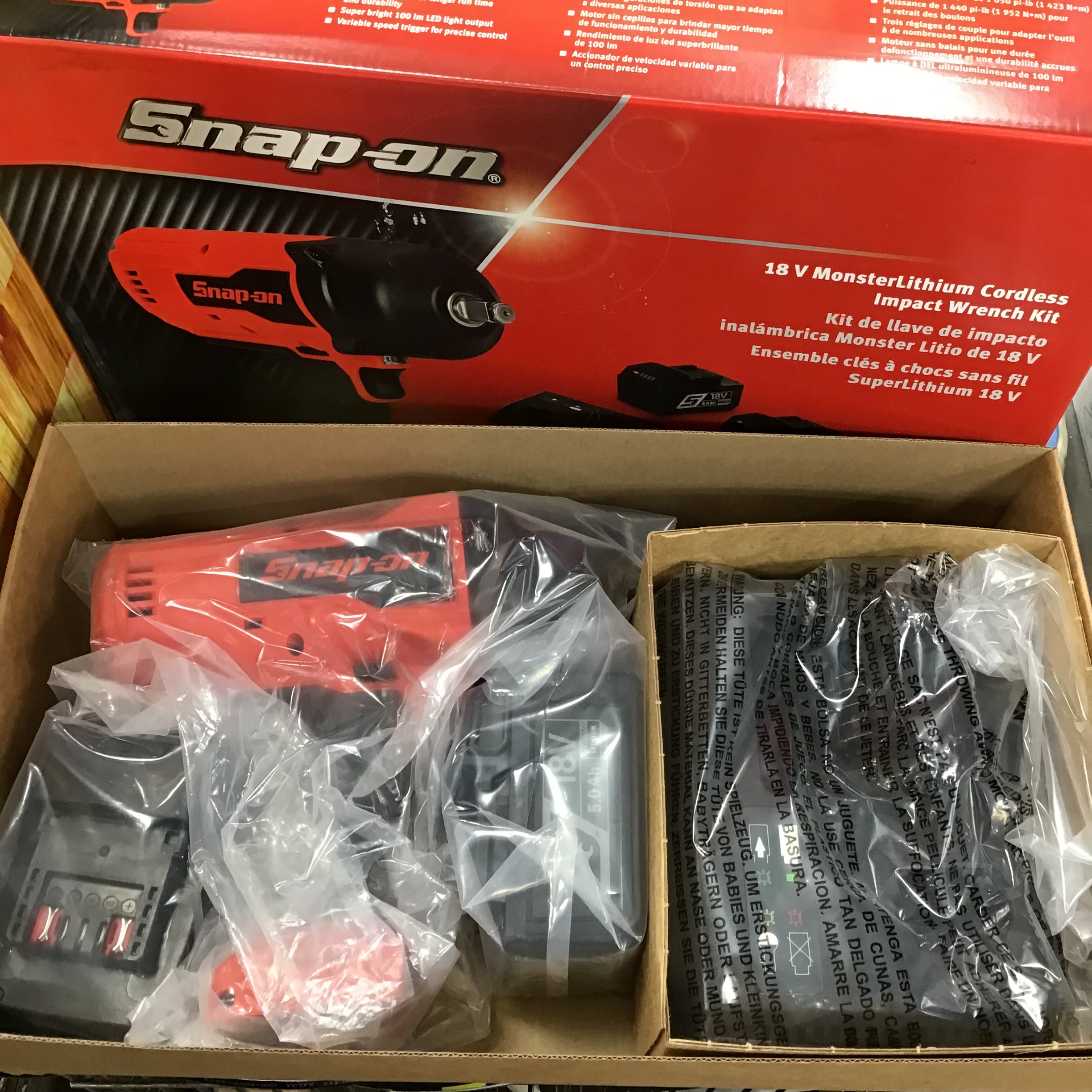 スナップオン(Snap-on) 1/2 充電式インパクトレンチ CT9080j2【草加店