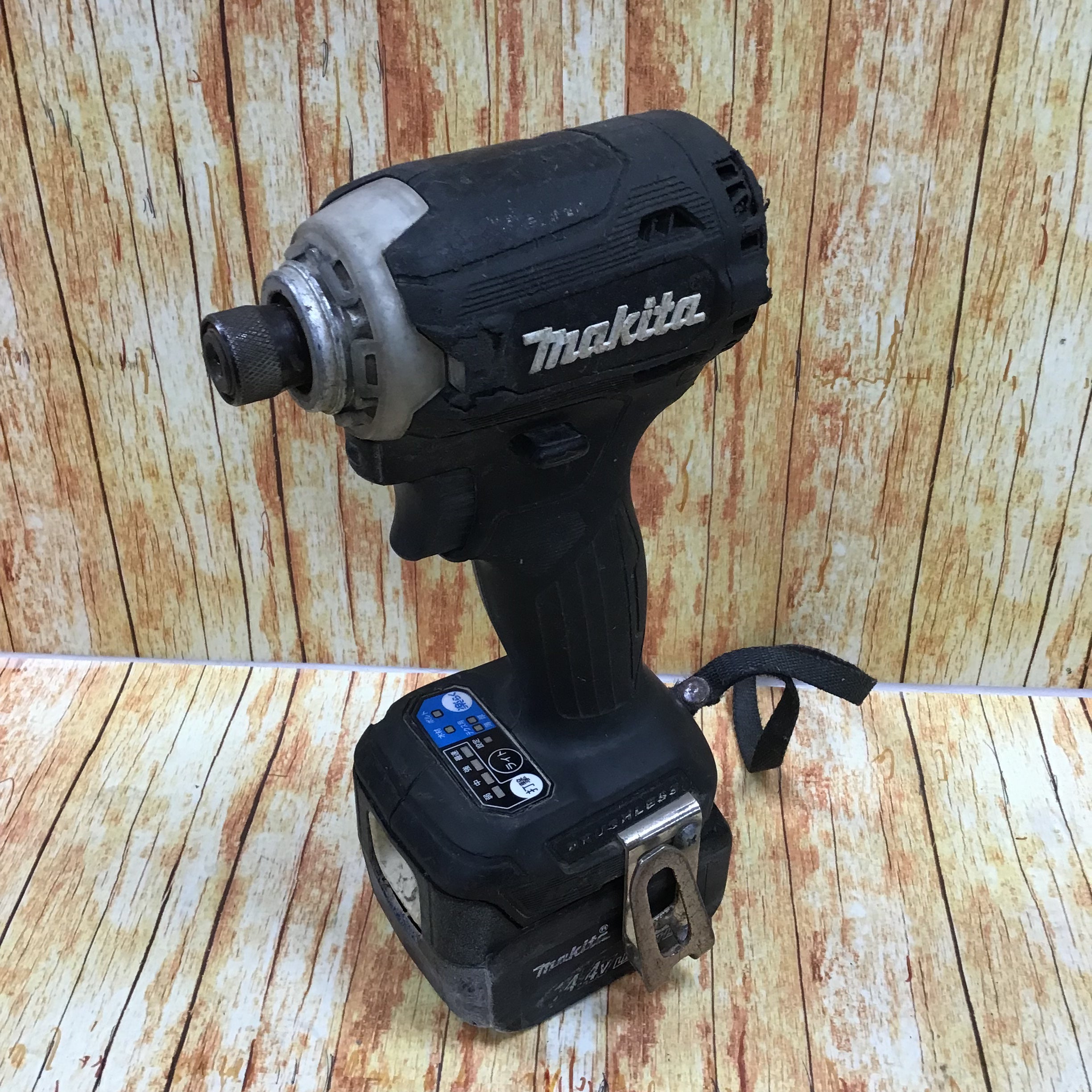 ☆マキタ(makita) コードレスインパクトドライバー TD161DRGXB【川崎店