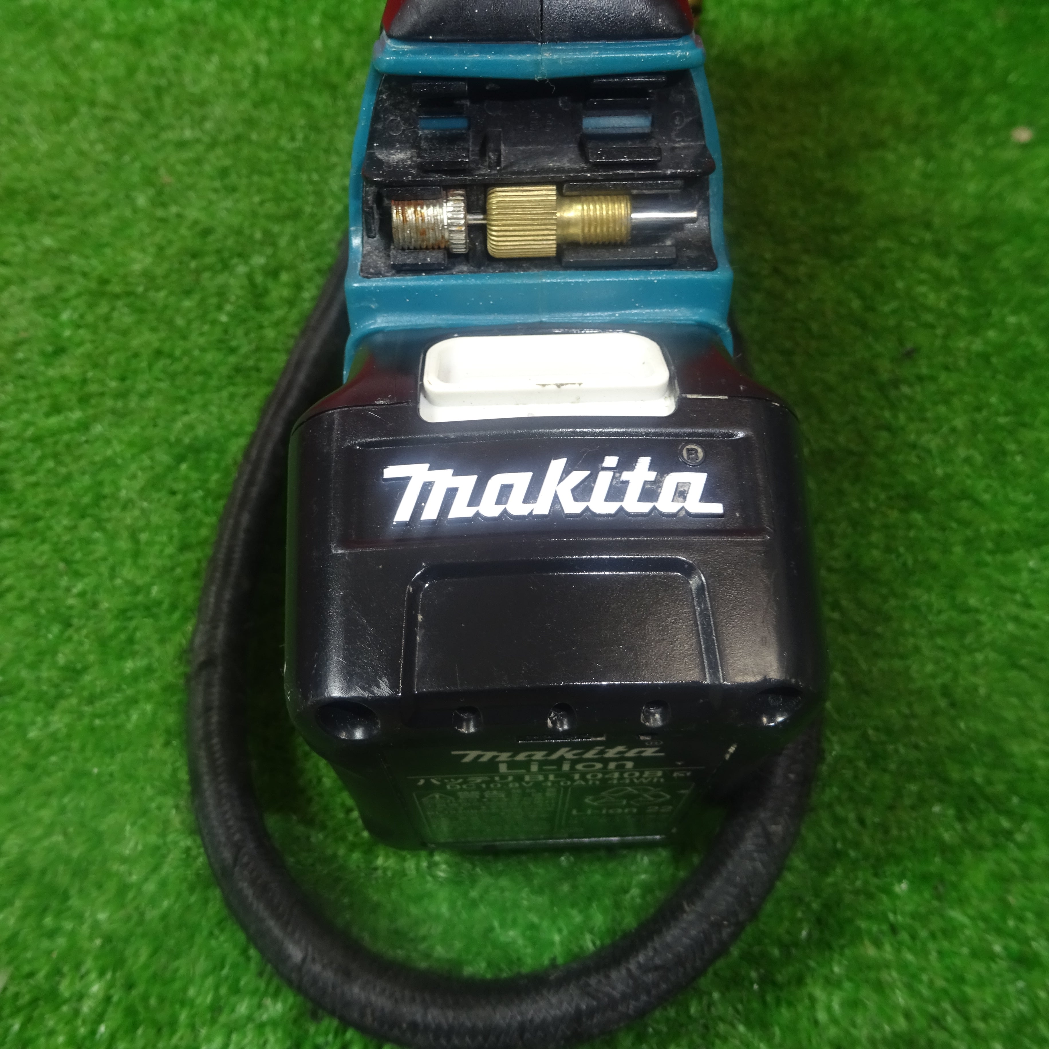 ○マキタ 充電式空気入れ MP100DZ【岩槻店】 – アクトツール