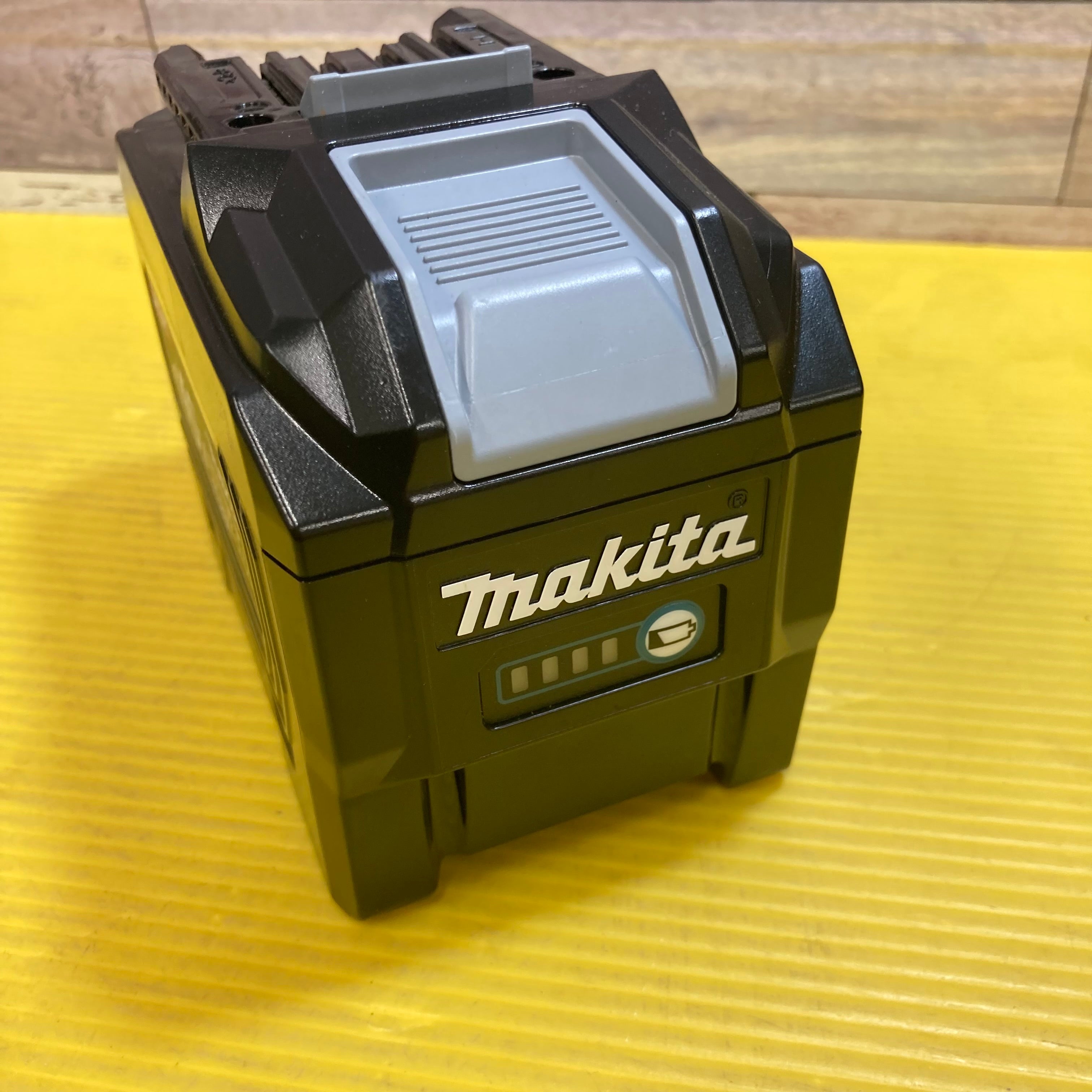 ☆マキタ(makita) リチウムイオンバッテリー 充電回数1回 40V/8.0Ah