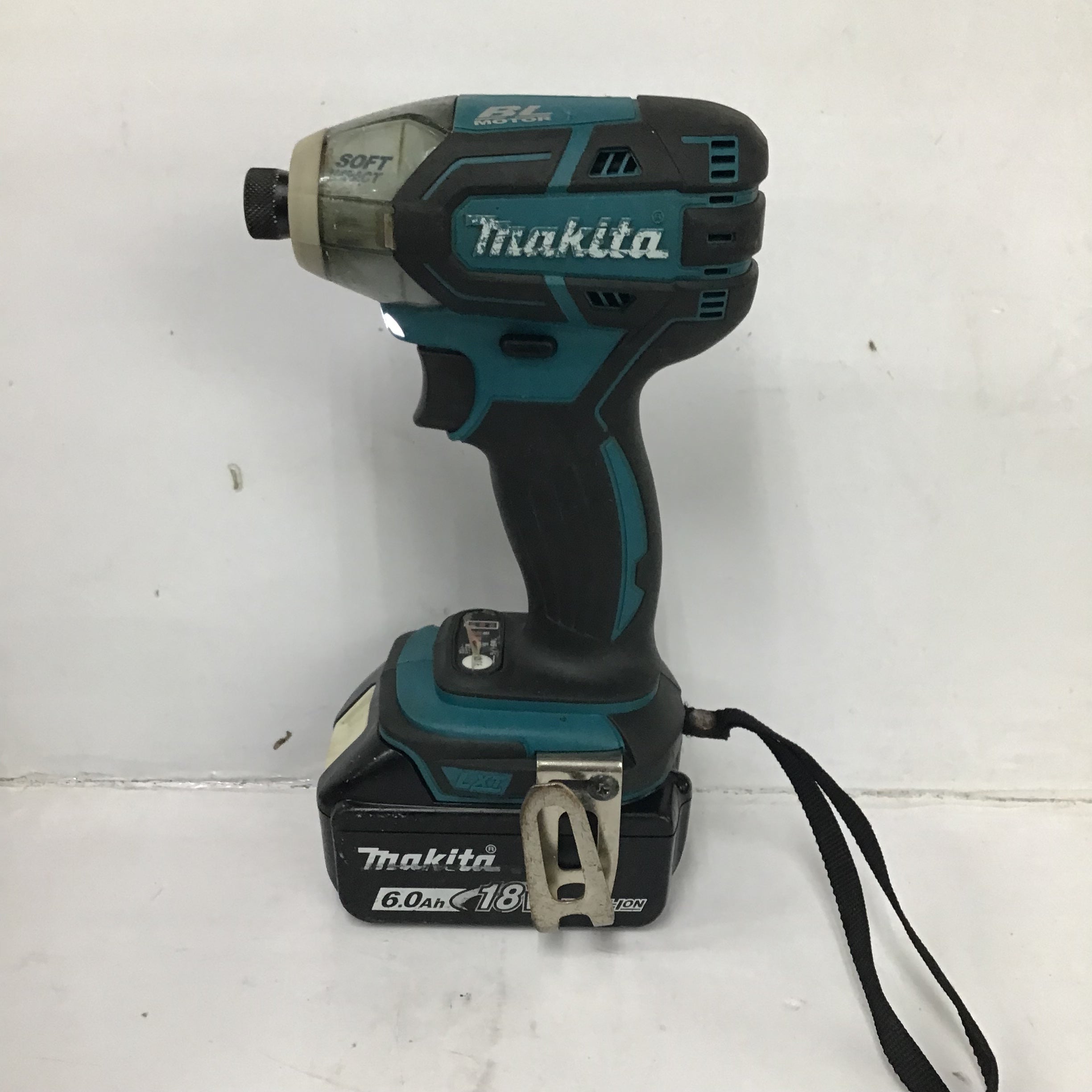 ☆マキタ(makita) コードレスソフトインパクトドライバー TS141DRGX