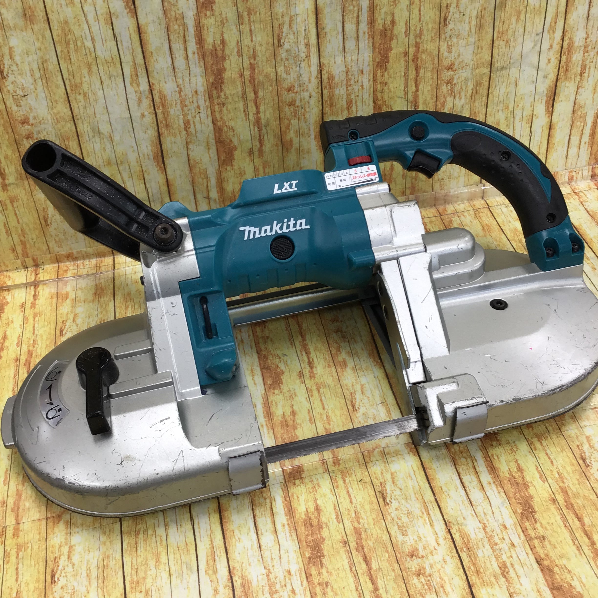 マキタ(makita) コードレスバンドソー PB180DZ - 工具/メンテナンス