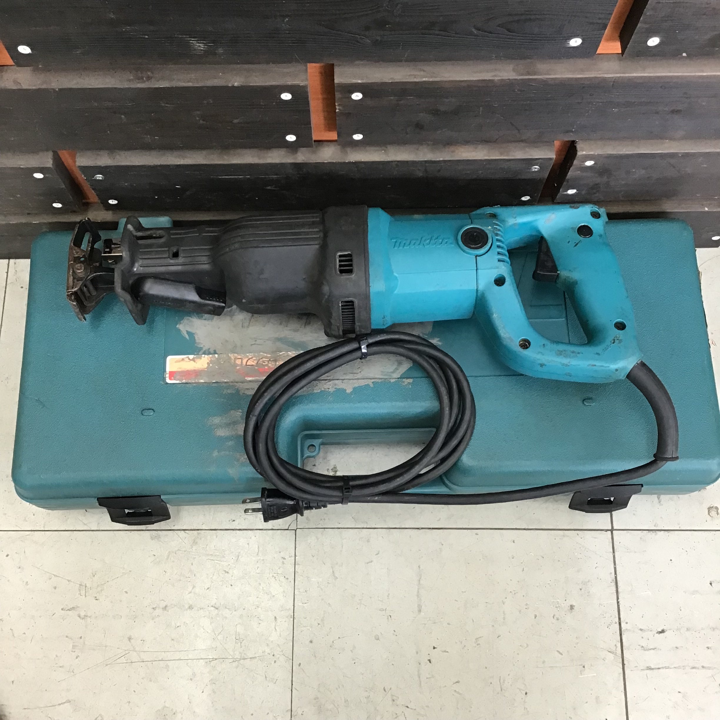 〇マキタ(makita) セーバソー(レシプロソー) JR3030T【鴻巣店