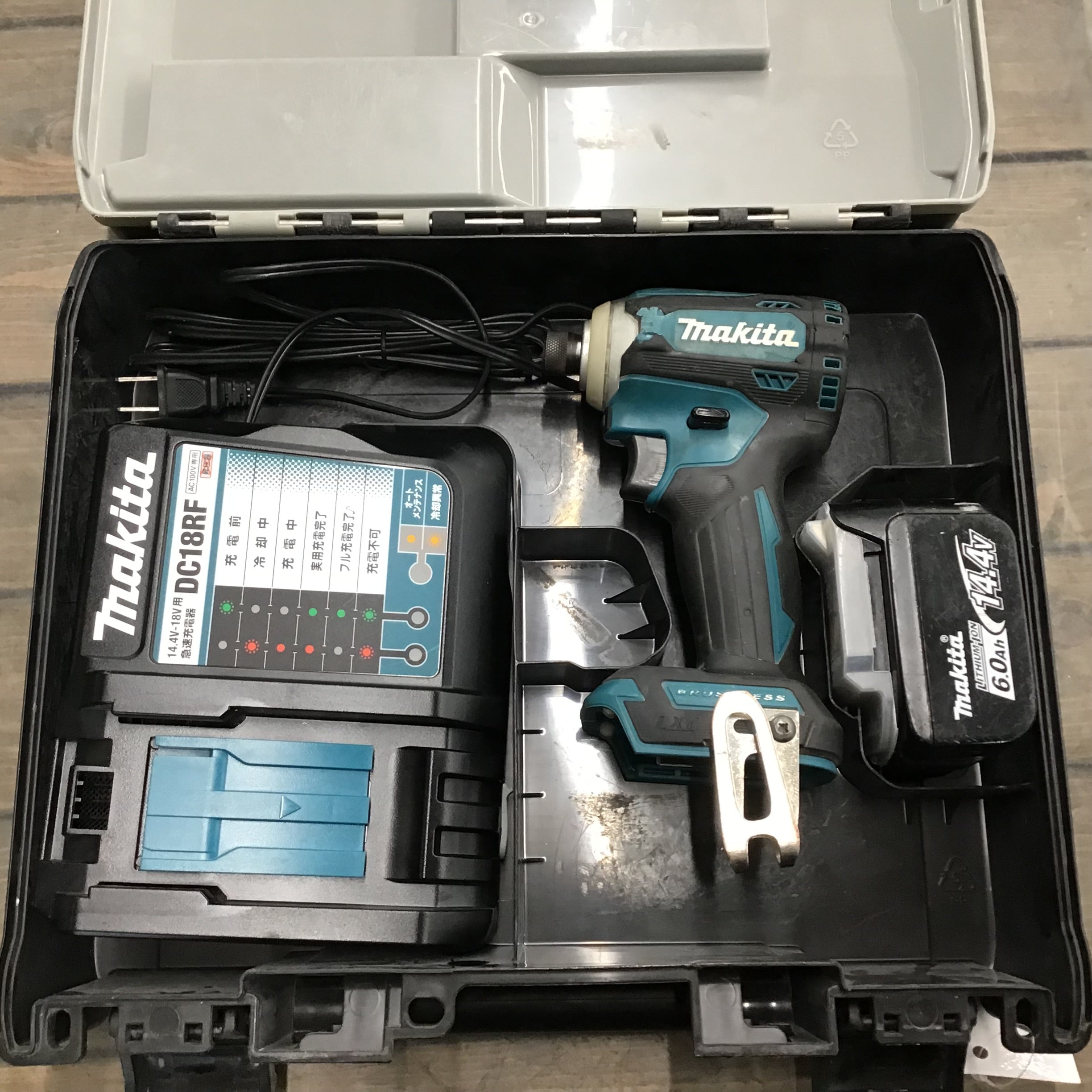 ★マキタ(makita) コードレスインパクトドライバー TD161DRGX【戸田店】