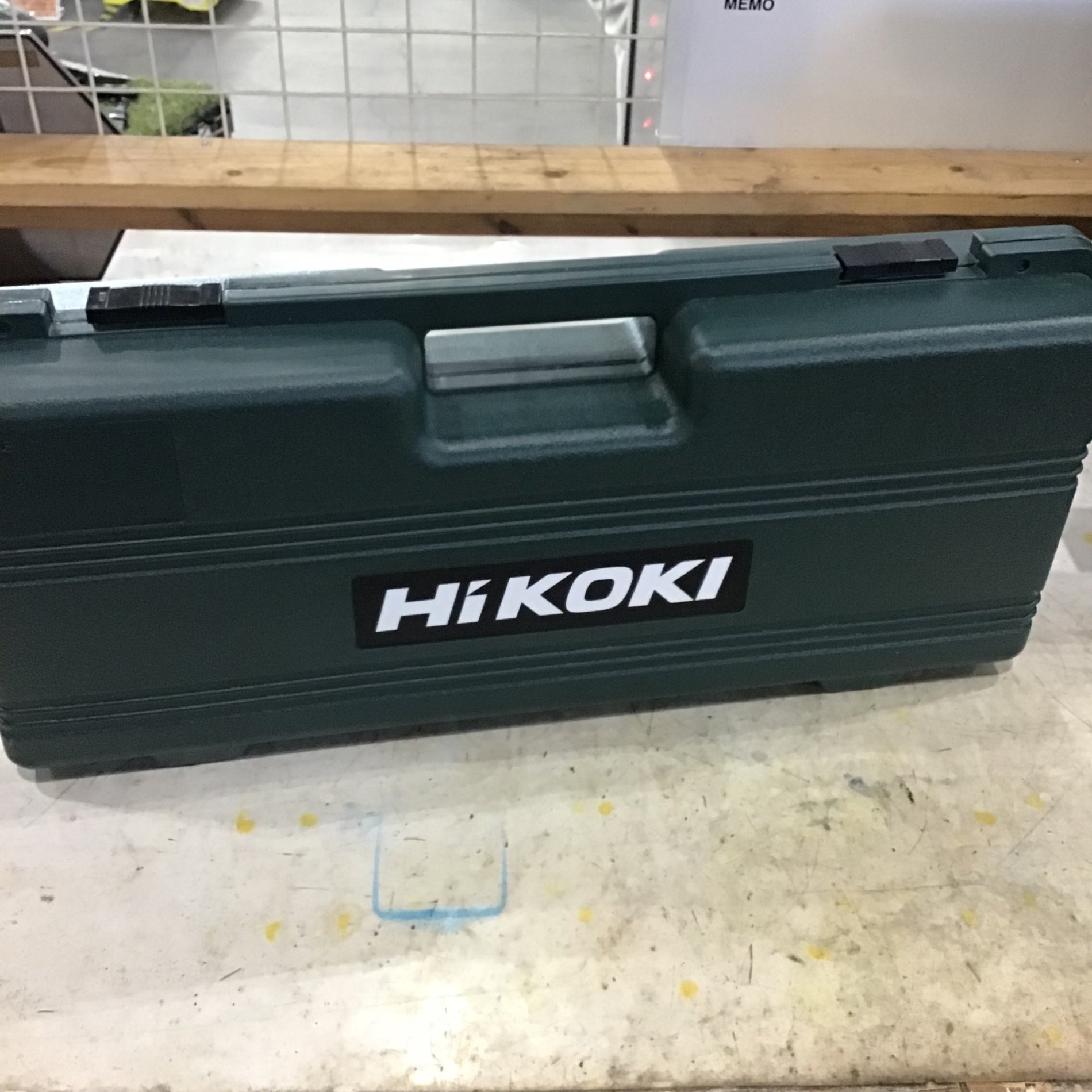 日立 CR13VBY2 セーバーソー【野田愛宕店】【店頭取引限定】【中古】管理番号：IT7UZYNQD0H4 ☆ハイコーキ(HIKOKI ※旧:日立工機) セーバーソー CR13VBY2【川口店