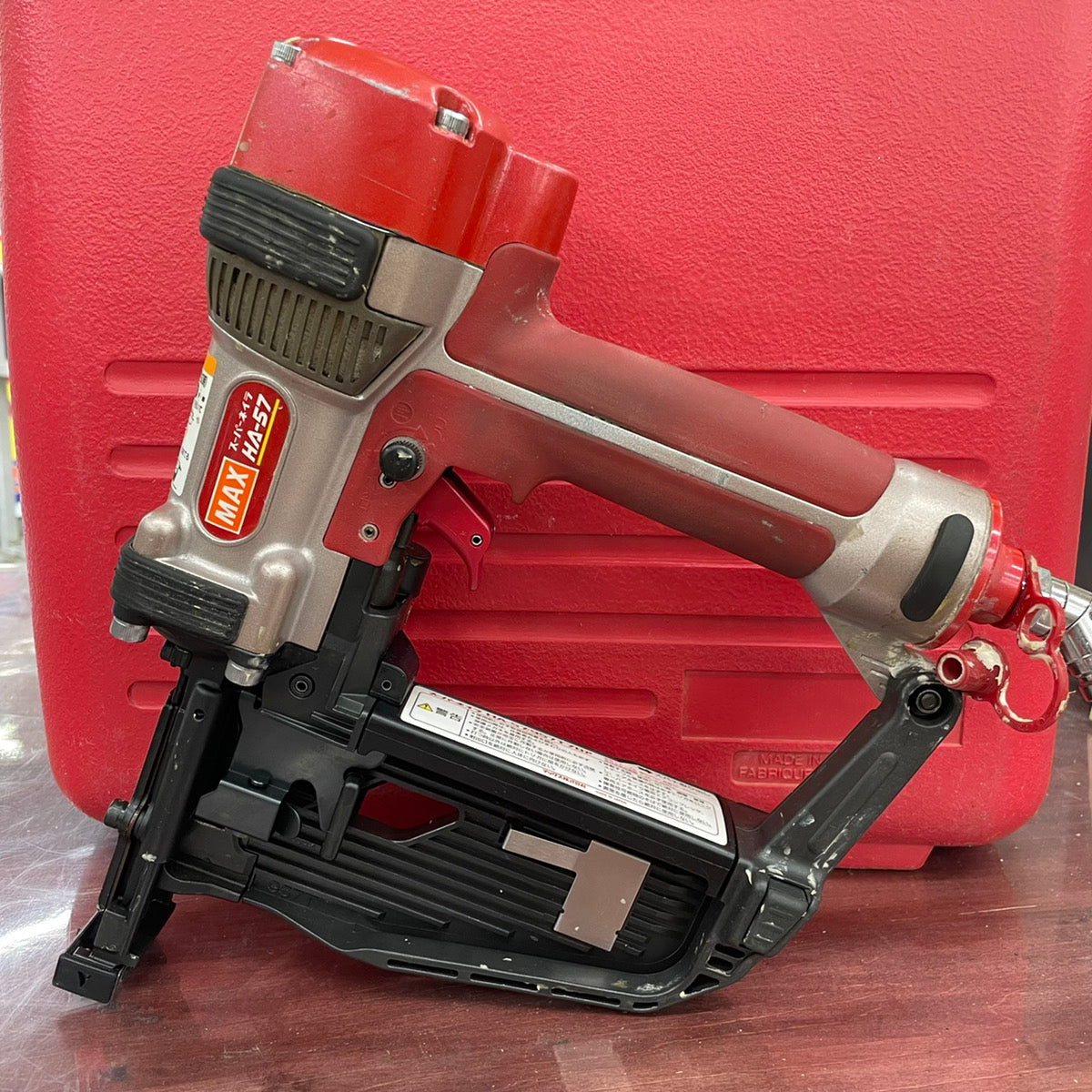 熱い販売 釘打機 フロアタッカ 【中古動作品】MAX(マックス) フロア用 