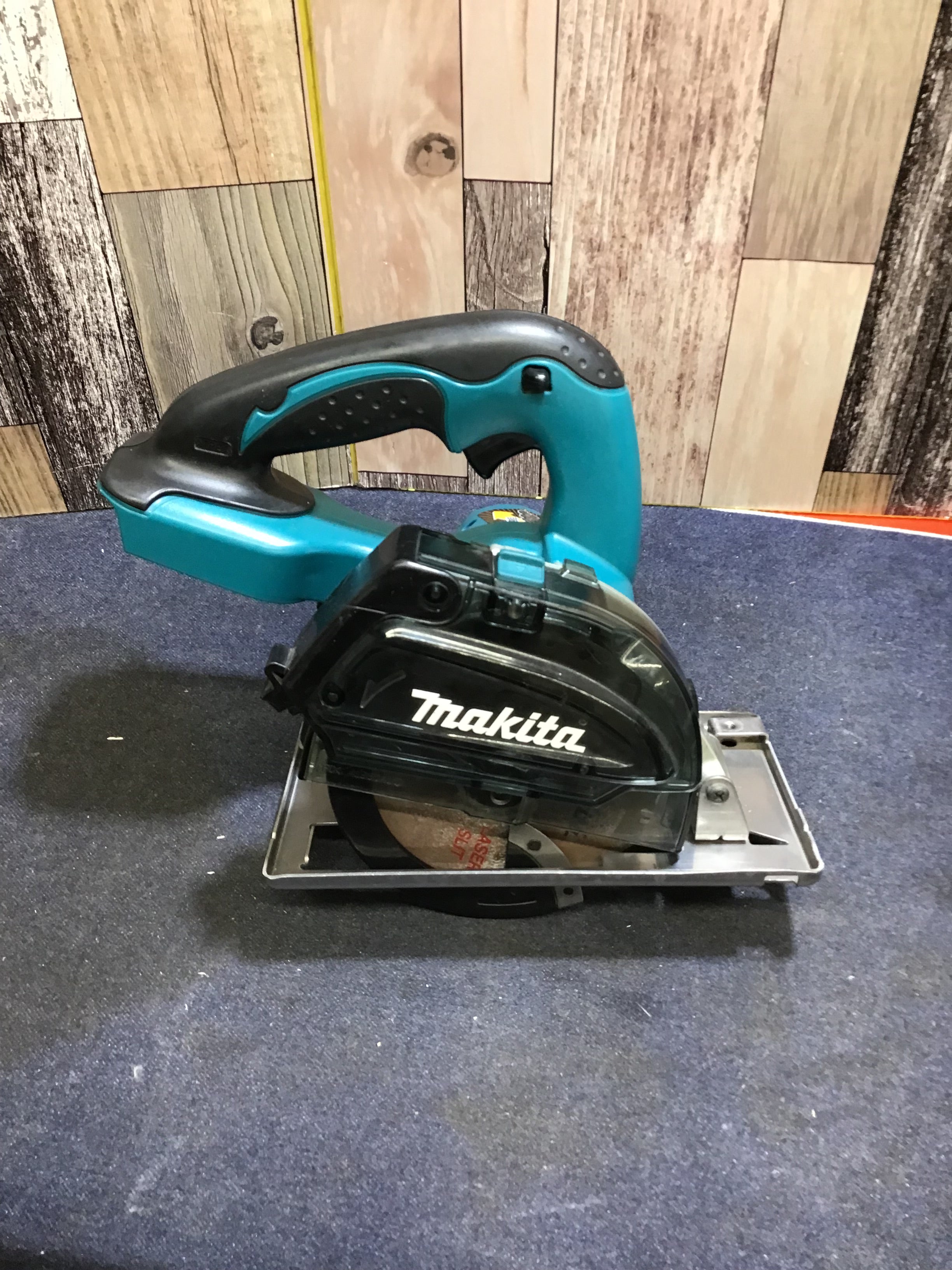 ☆マキタ(makita) コードレスチップソーカッタ CS540DRF【八潮店